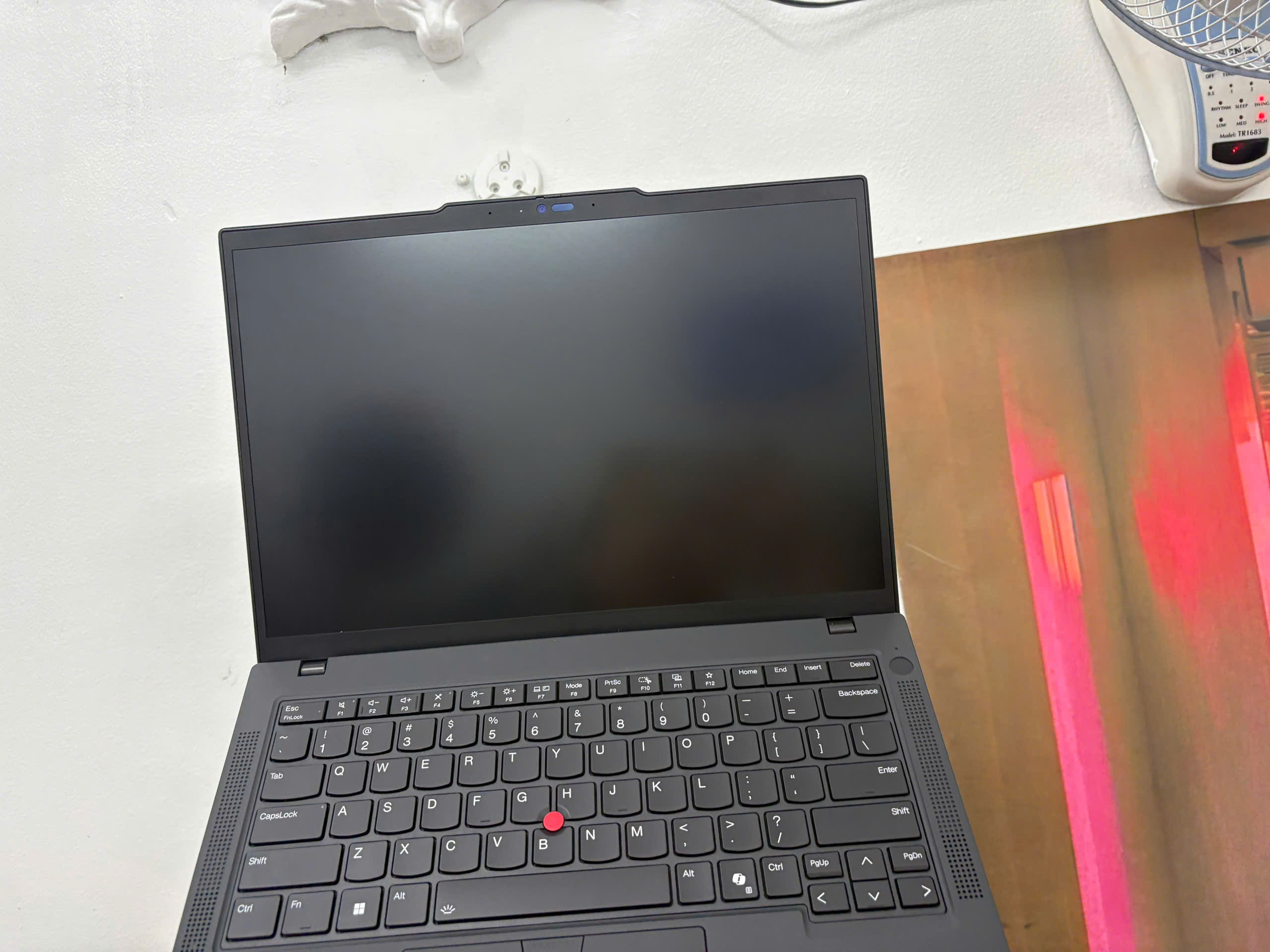 Thinhpad P14s G6 - Ảnh 3