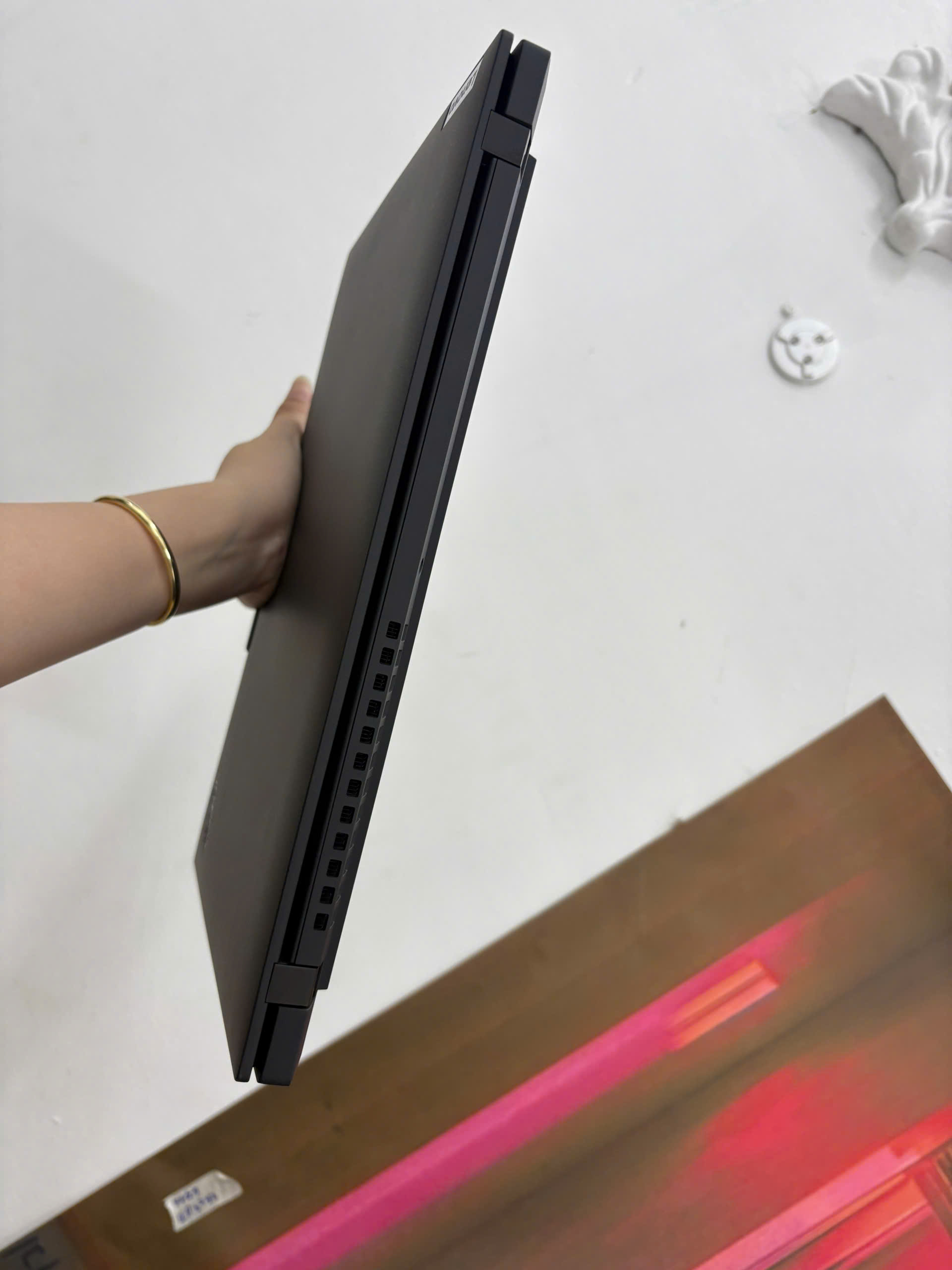 Thinhpad P14s G6 - Ảnh 8