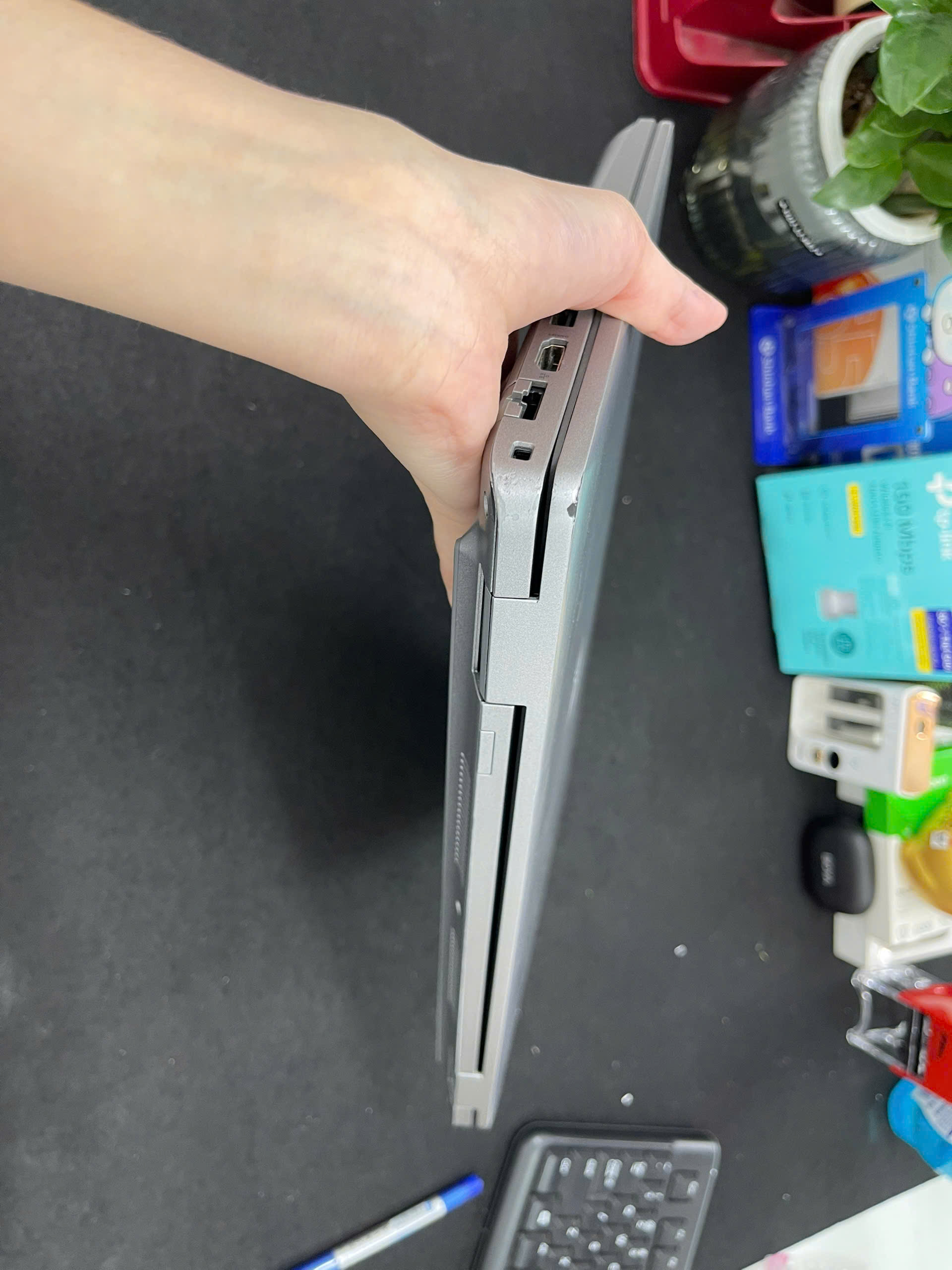 Dell Precision 3571 - Ảnh 11