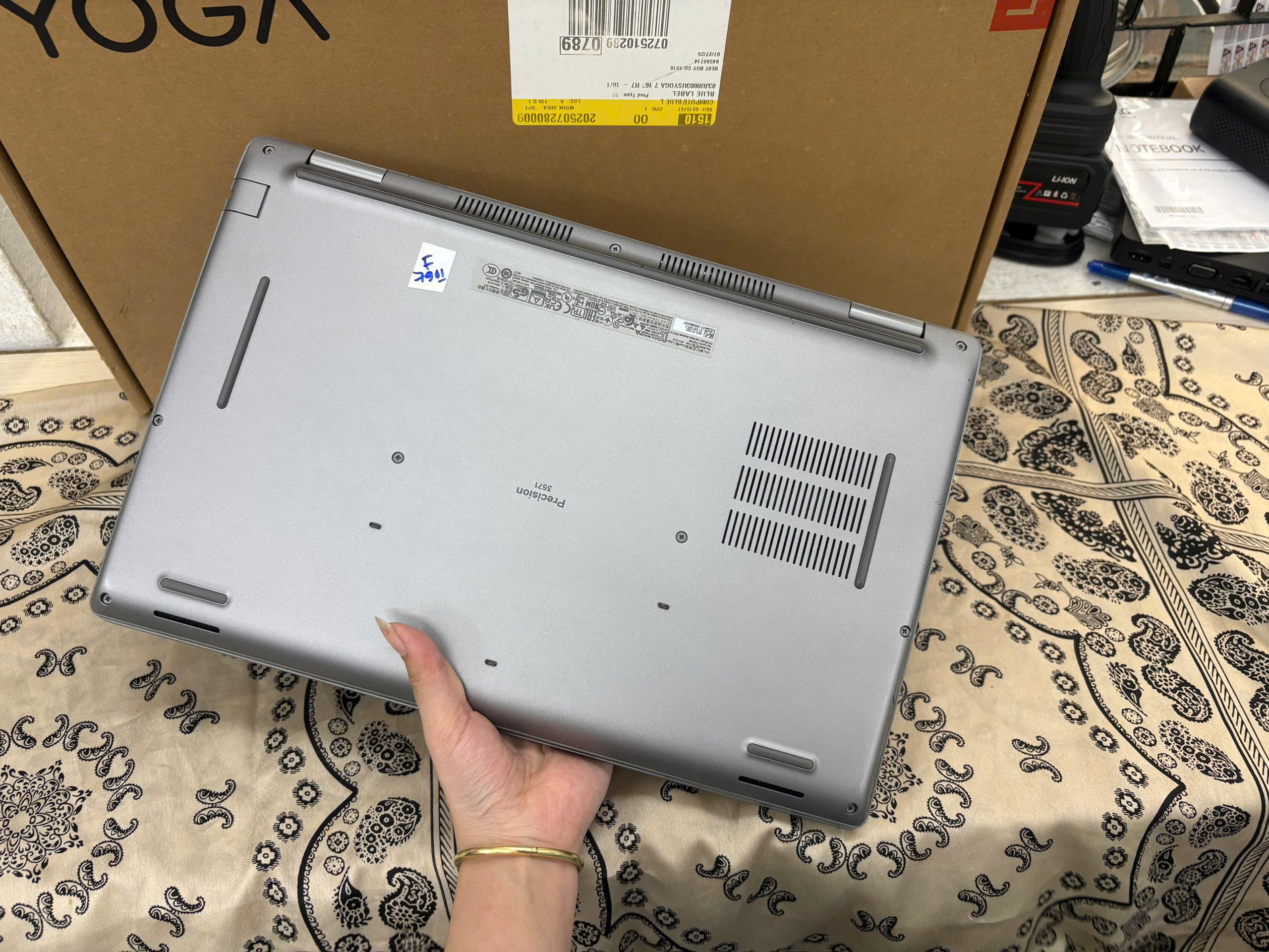 Dell Precision 3571 - Ảnh 4