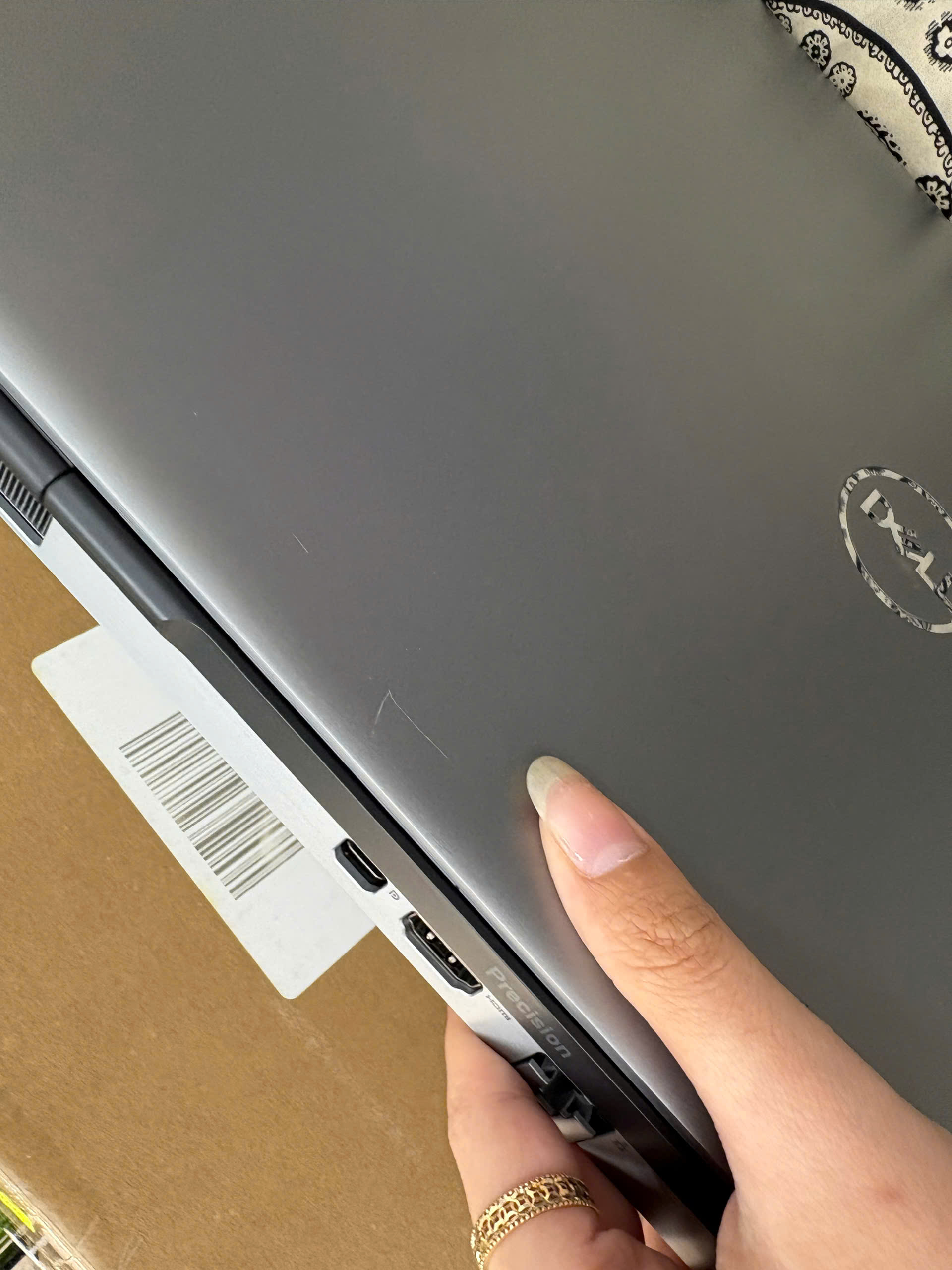 Dell Precision 7750 - Ảnh 8