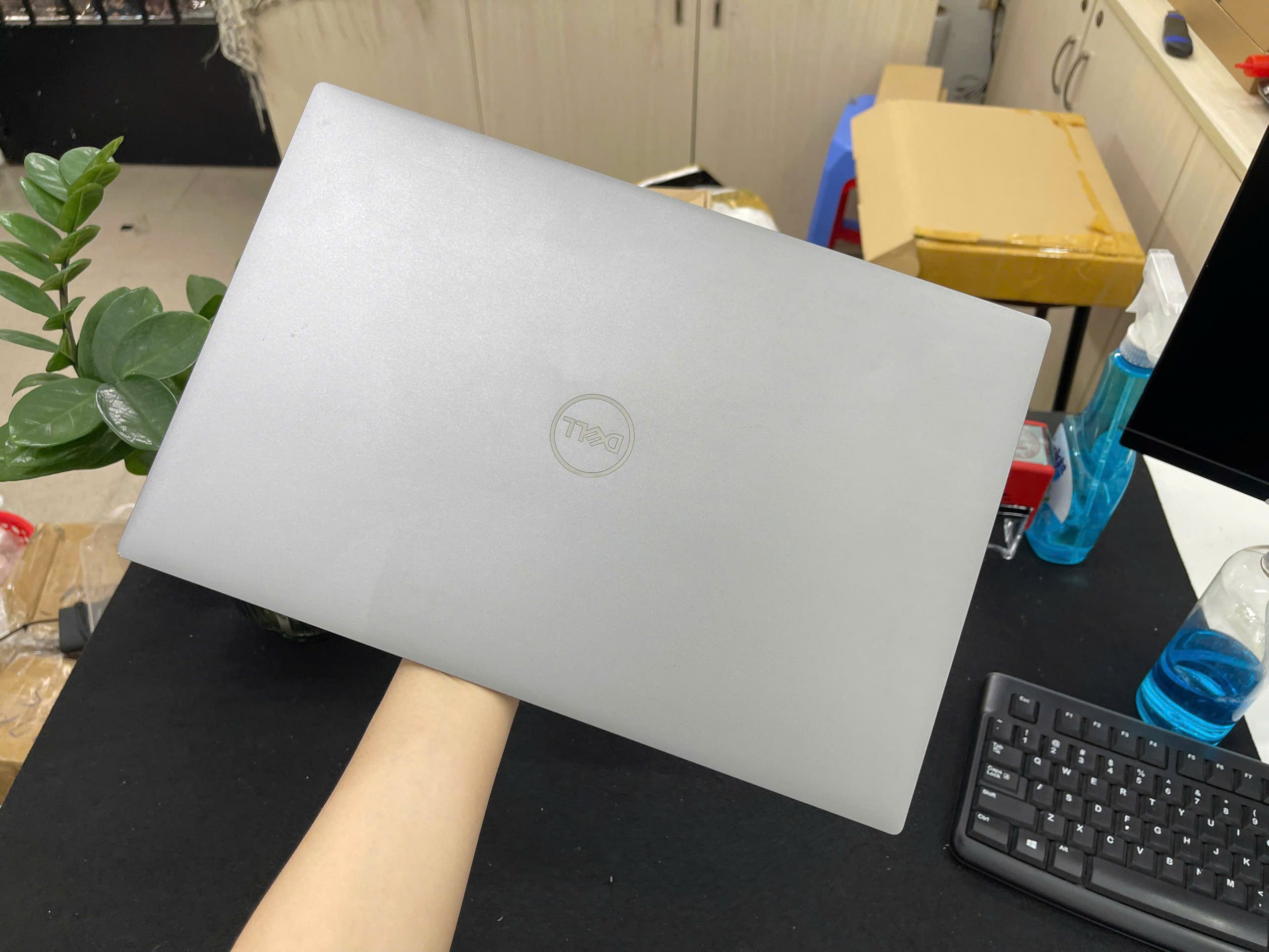 Dell Precision 5570 - Ảnh 2