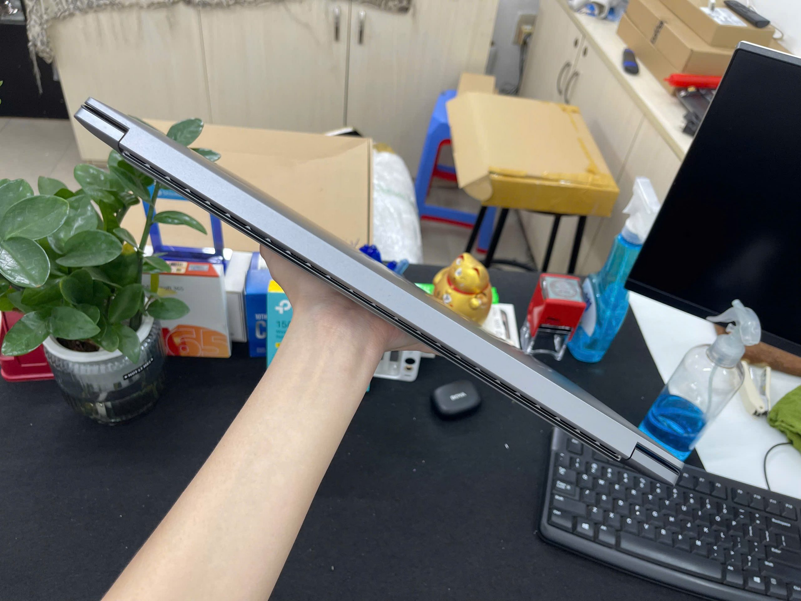 Dell Precision 5570 - Ảnh 4