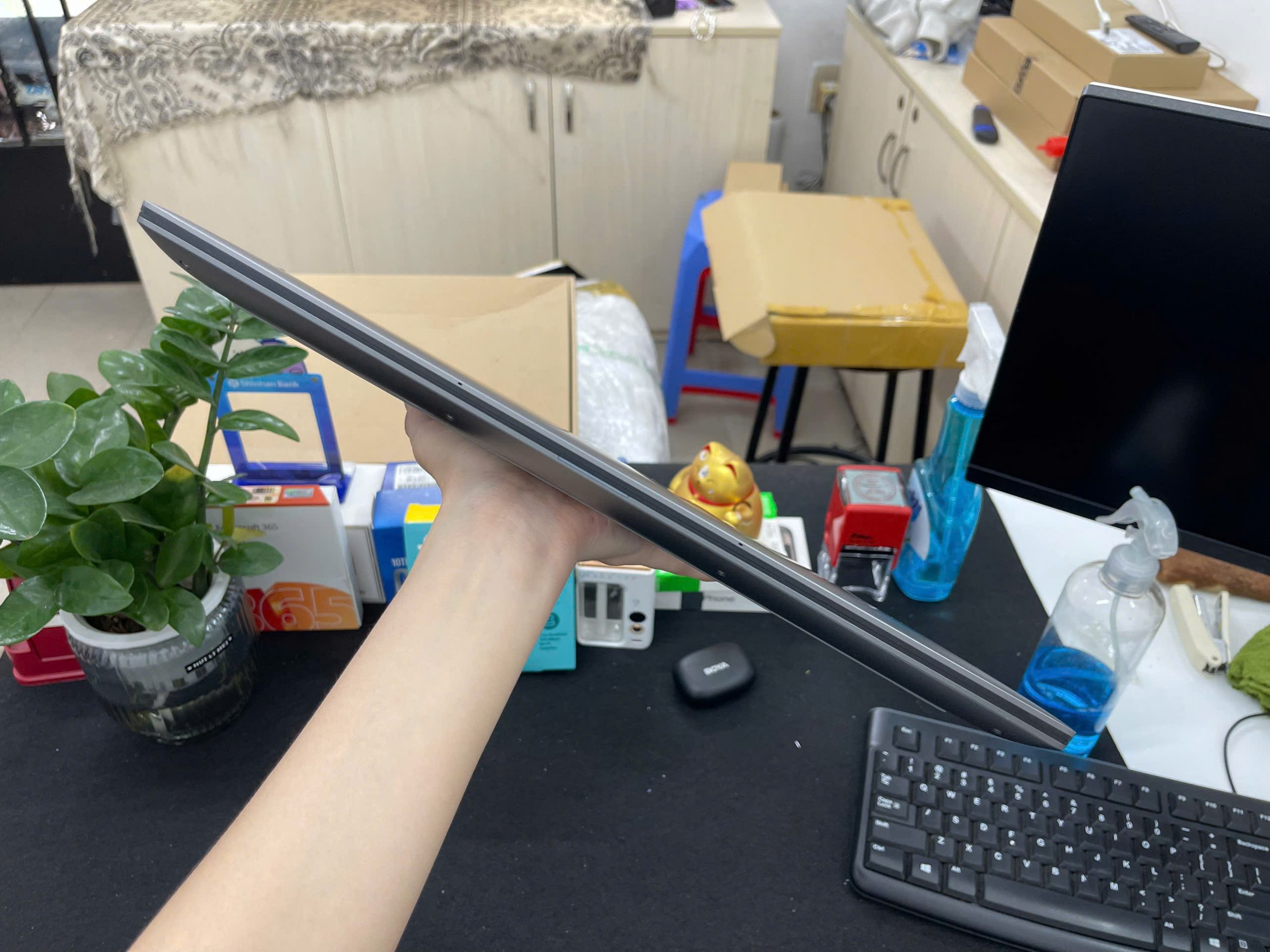 Dell Precision 5570 - Ảnh 6