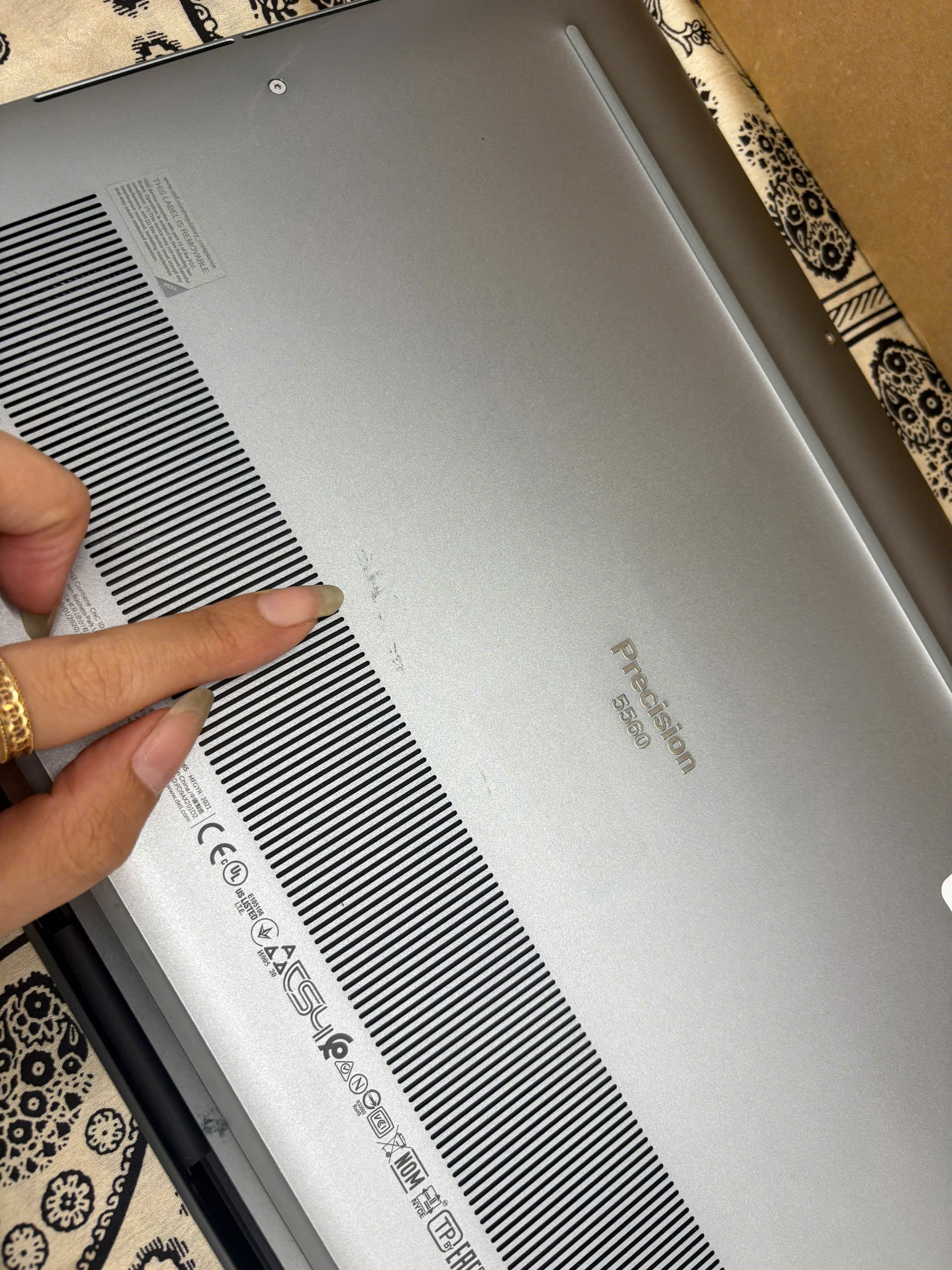 Dell Precision 5560 - Ảnh 8