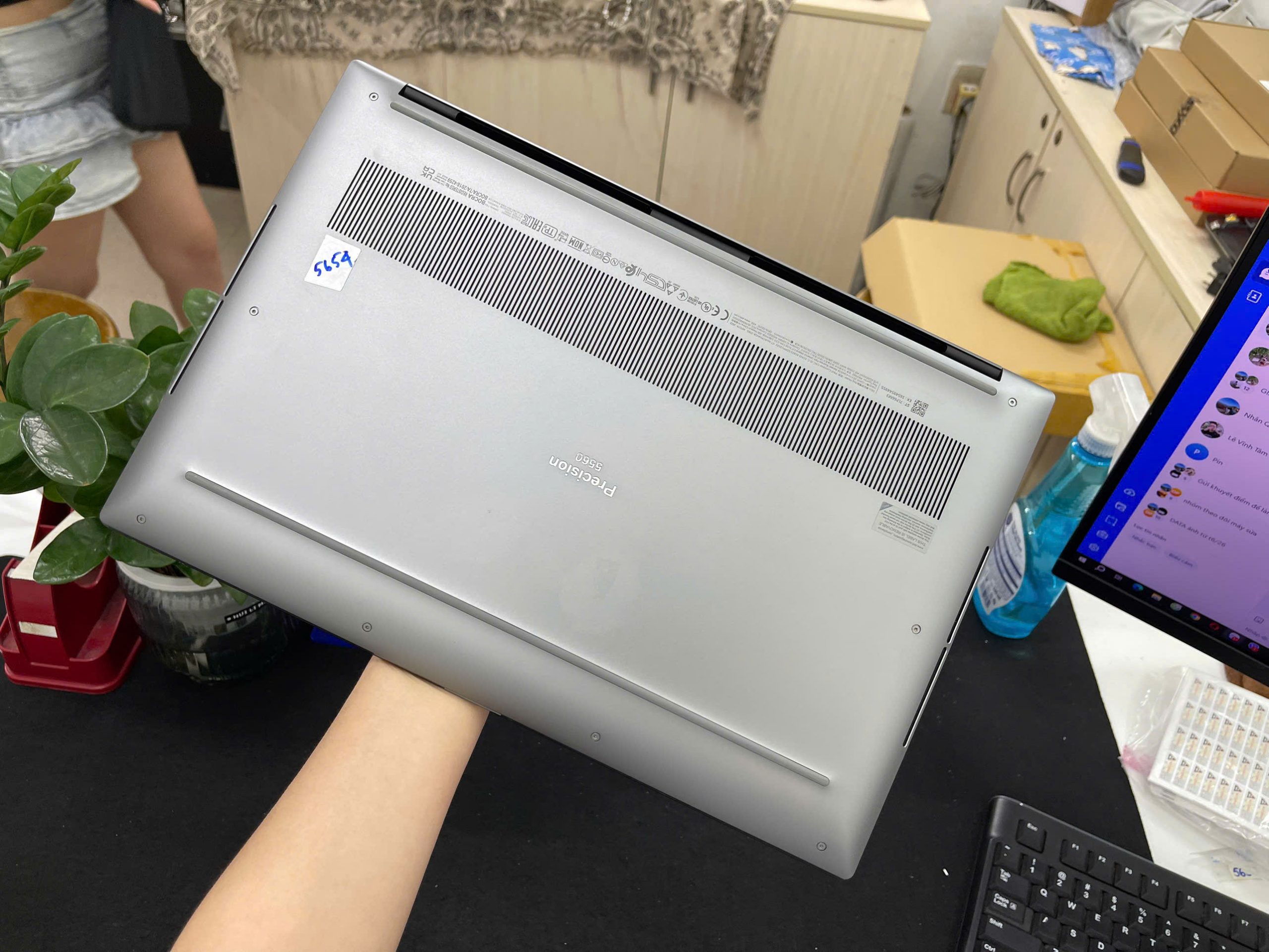 Dell Precision 5560 - Ảnh 8