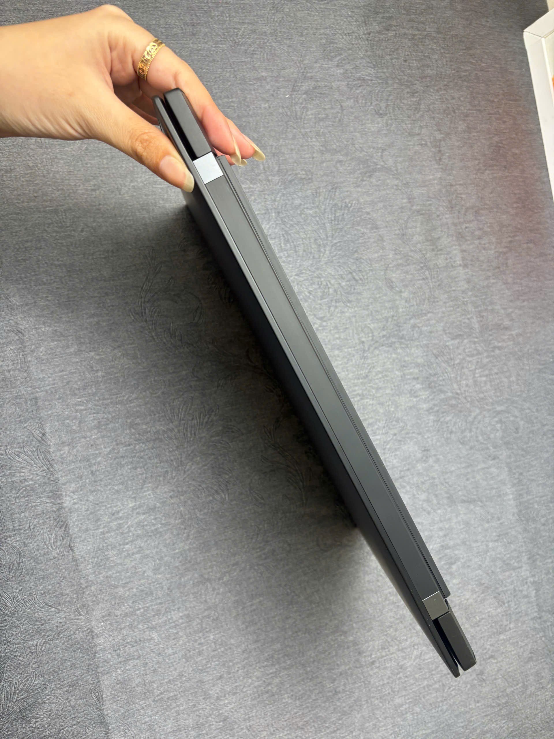 Thinkpad X1 Carbon G10 - Ảnh 8