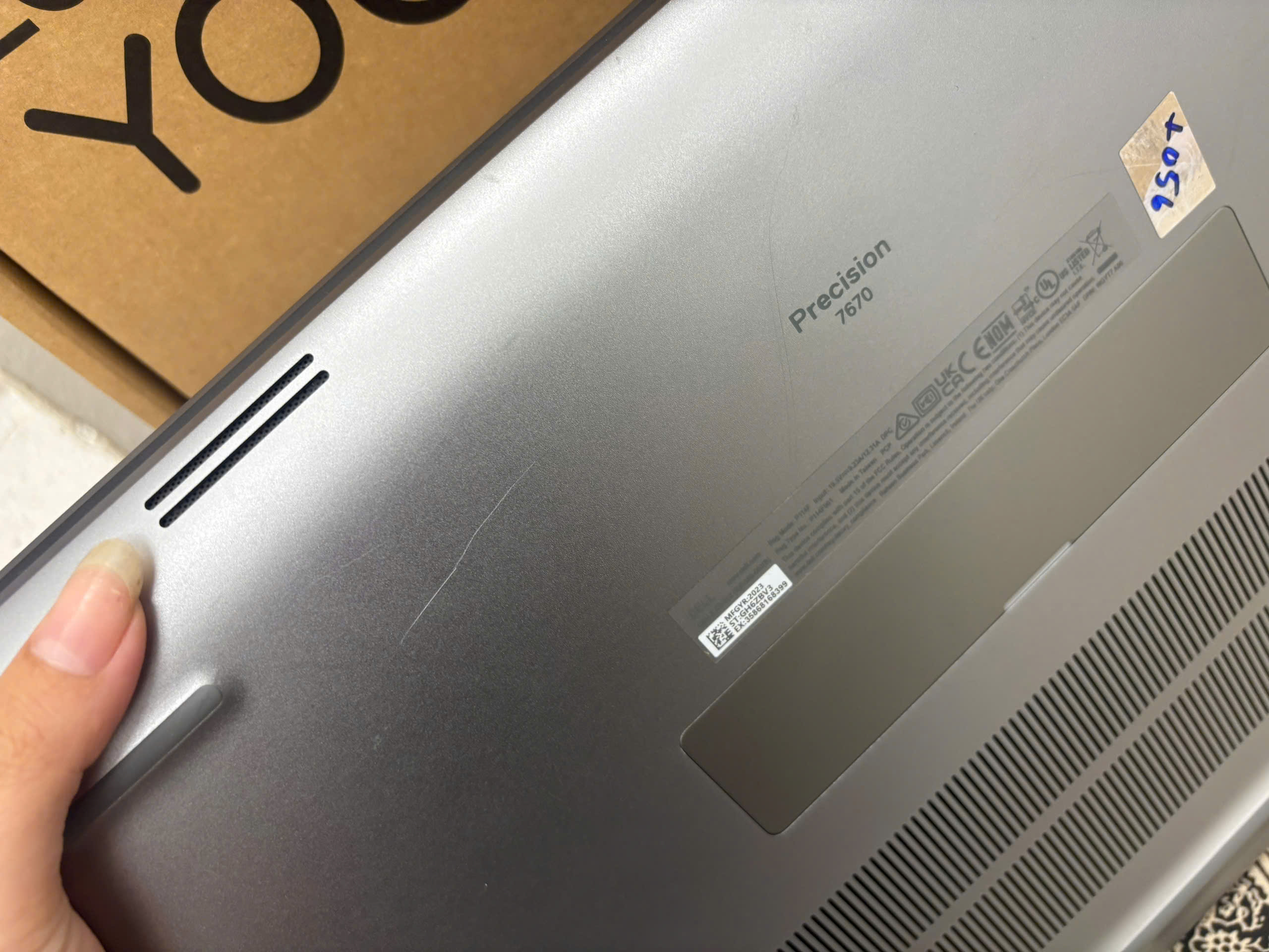 Dell Precision 7670 - Ảnh 2