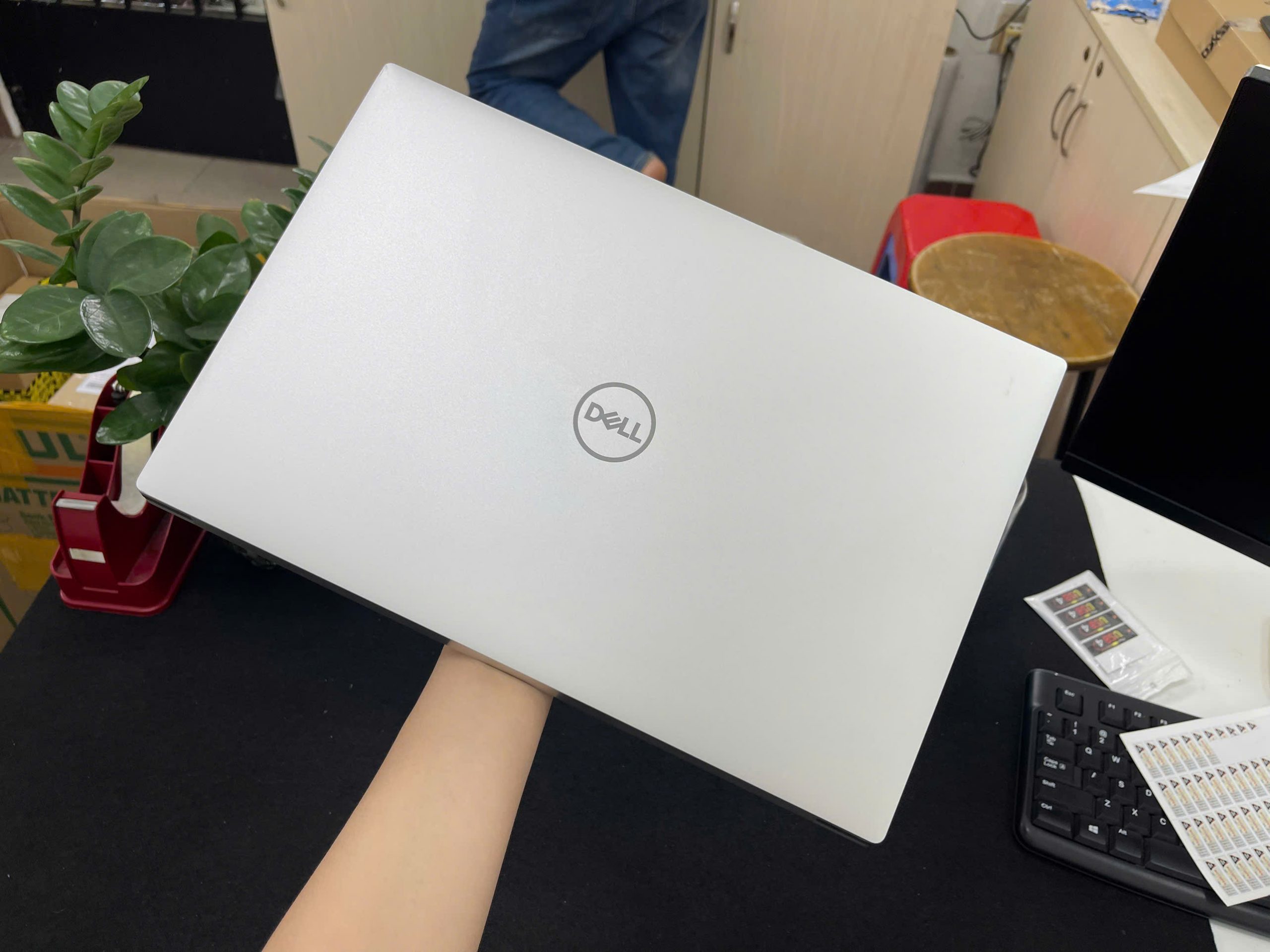 Dell XPS 9510 - Ảnh 2