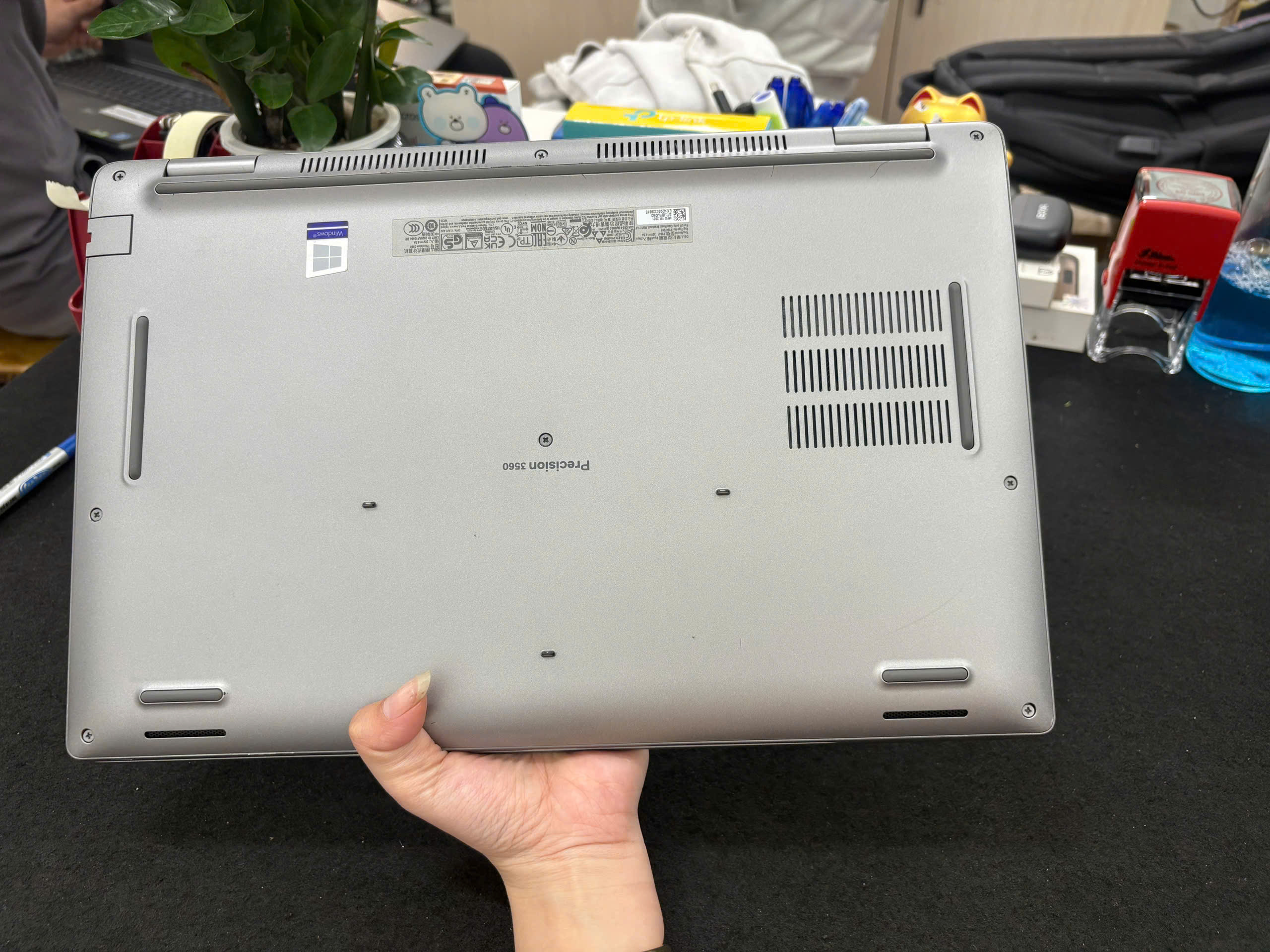 Dell Precision 3560 - Ảnh 6