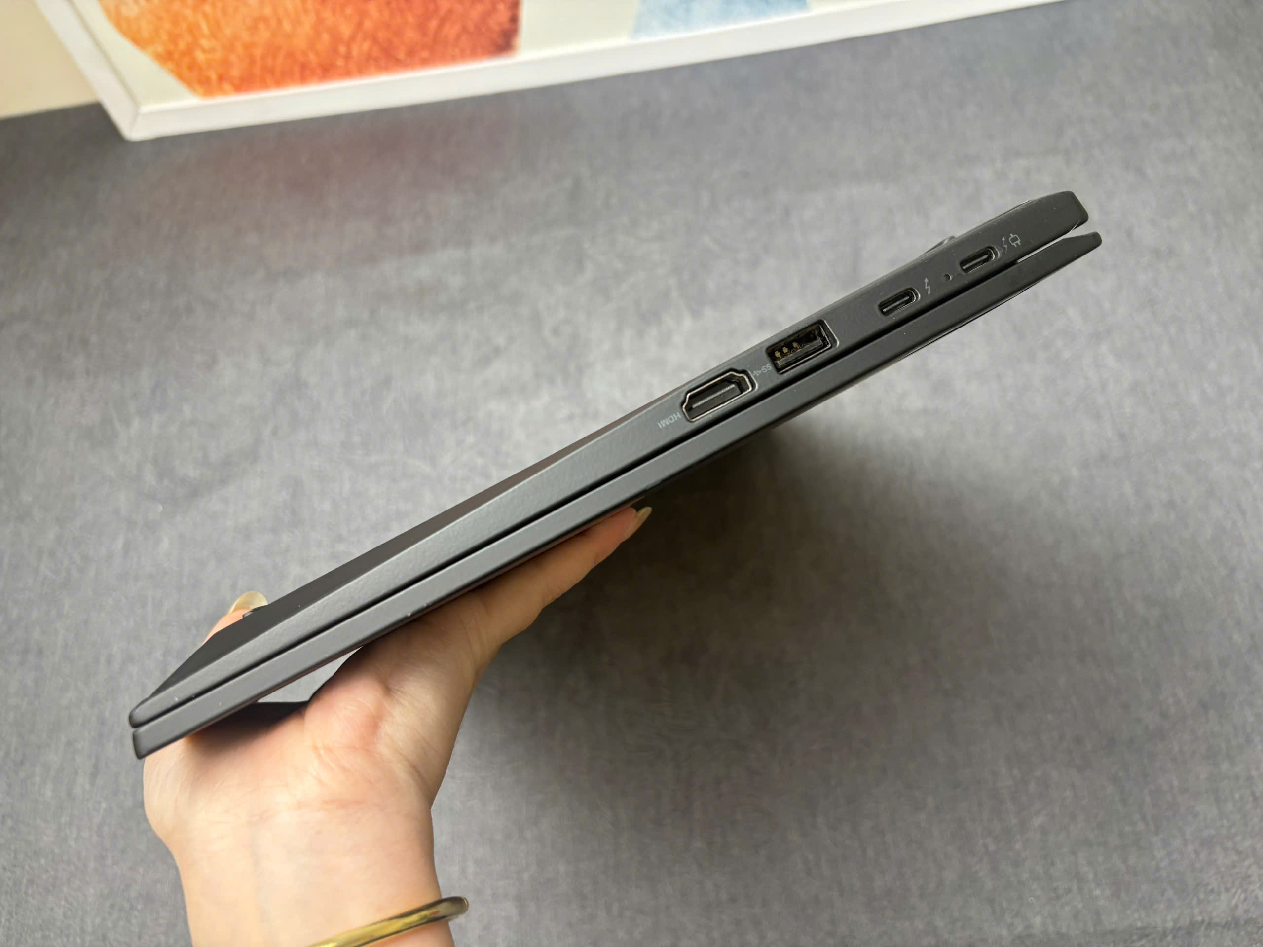 Thinkpad X1 Carbon G10 - Ảnh 3