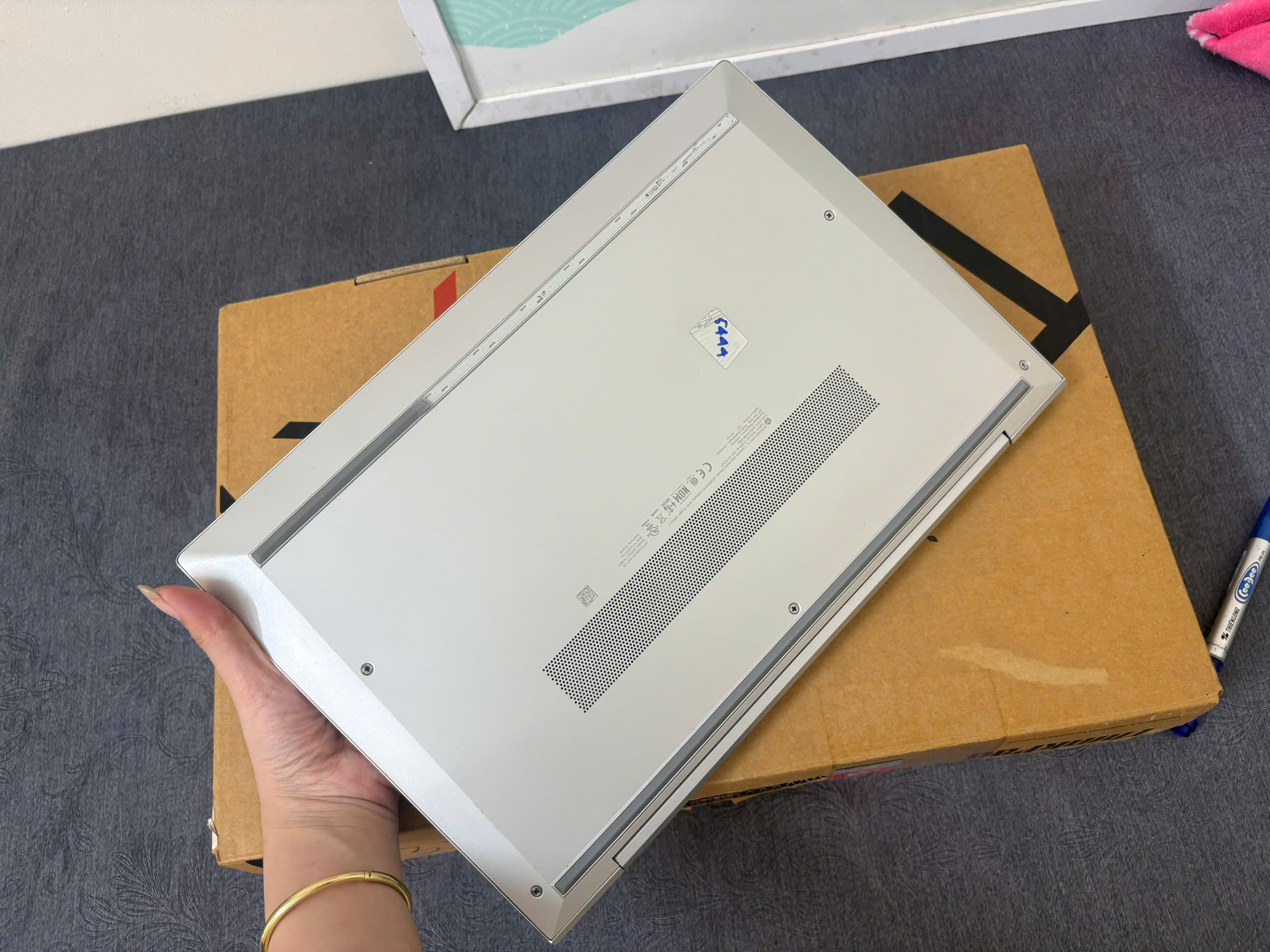 HP Elitebook 840 G8 - Ảnh 2