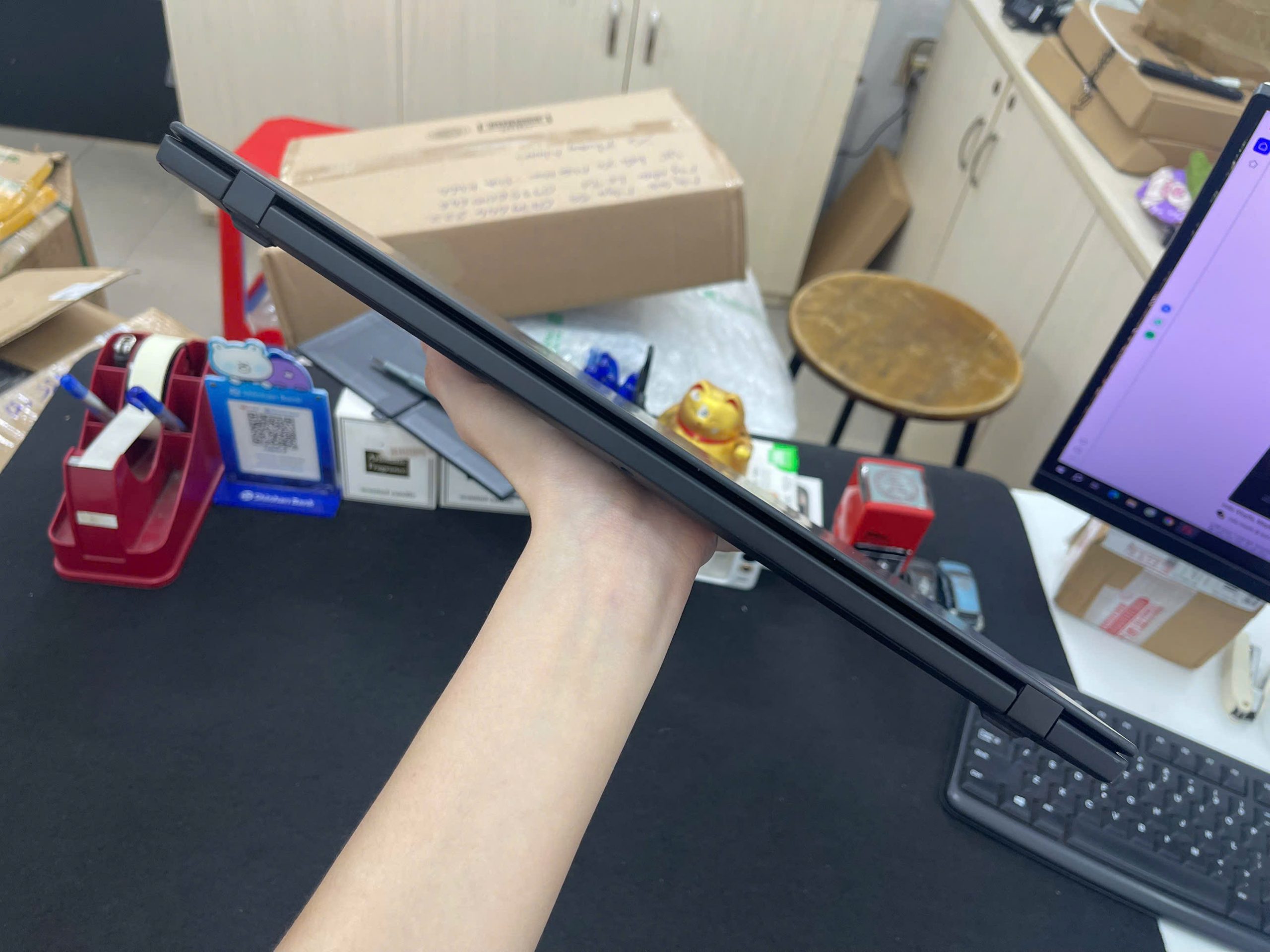 Thinkpad X1 Carbon G7 - Ảnh 4