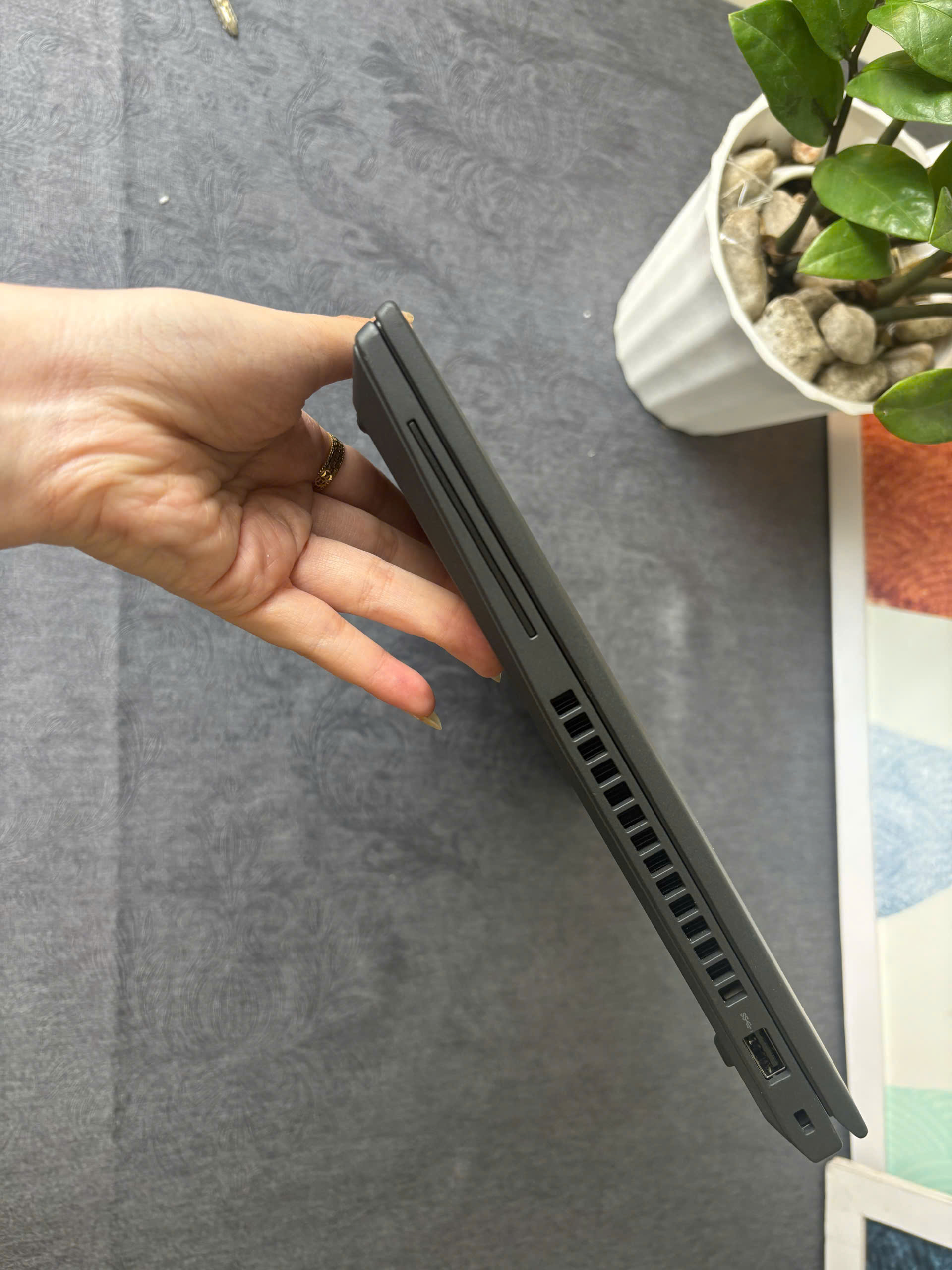 Thinkpad T14 G4 - Ảnh 5
