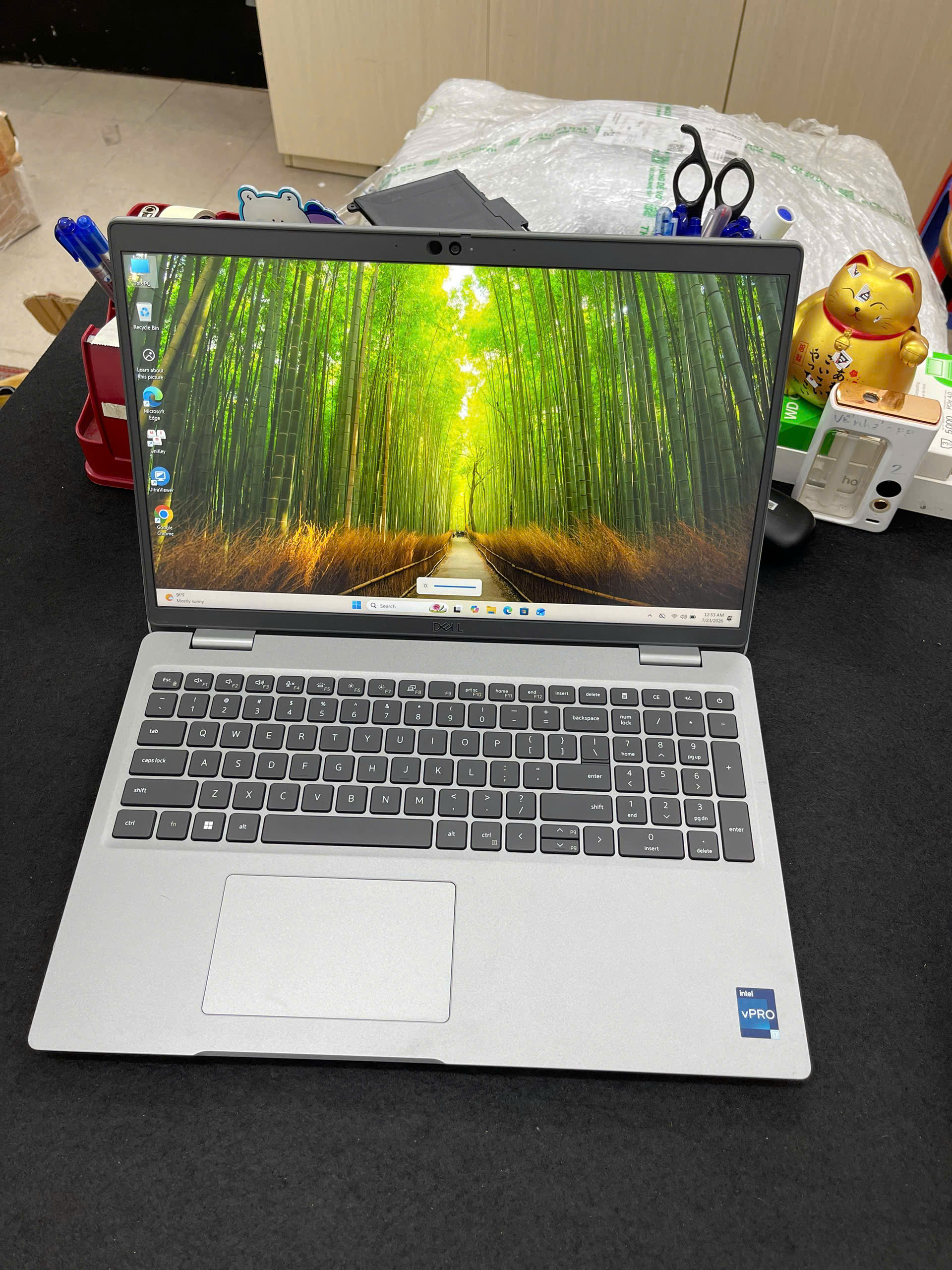 Dell Precision 3570