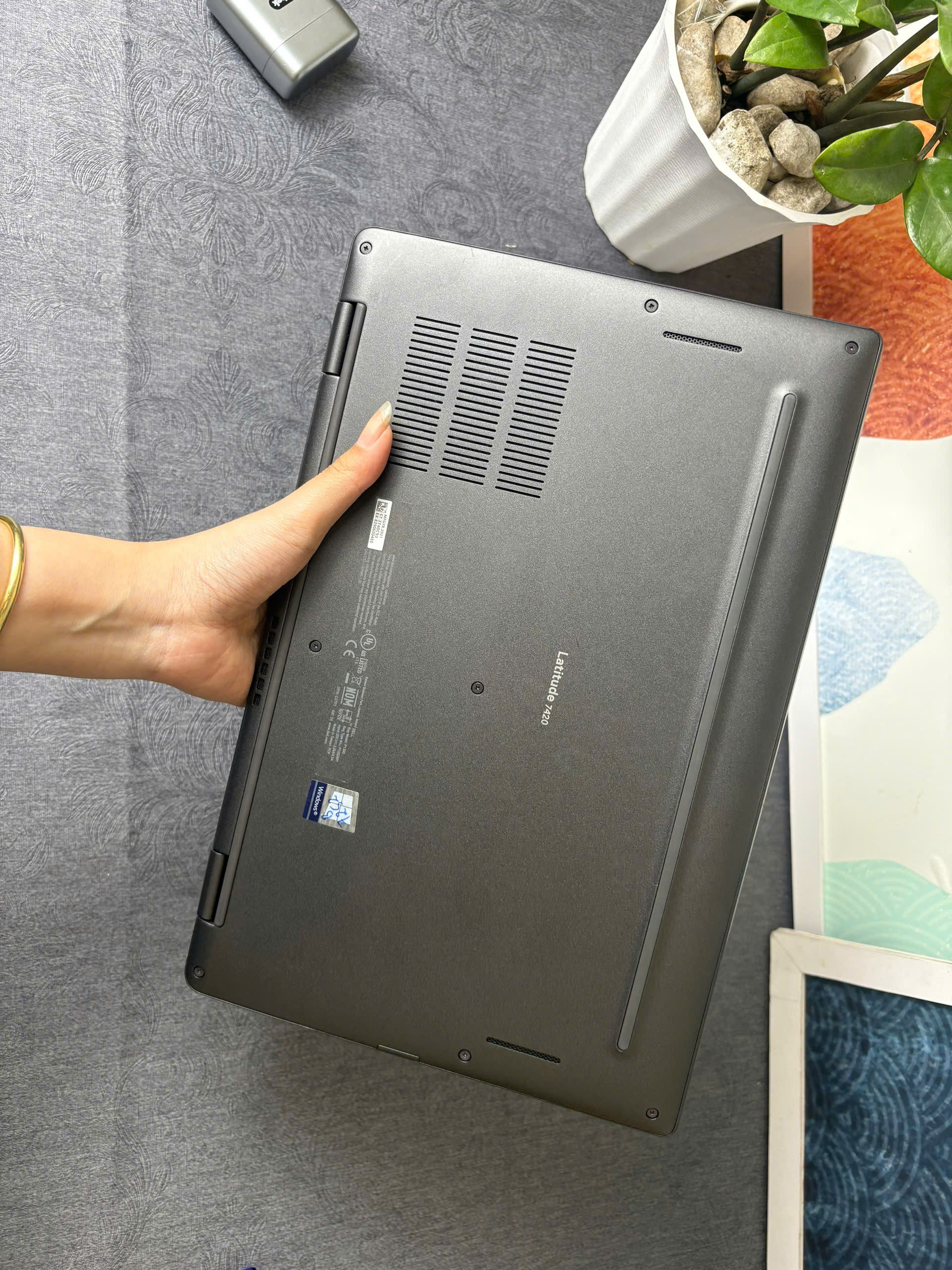 Dell Latitude 7420 - Ảnh 2