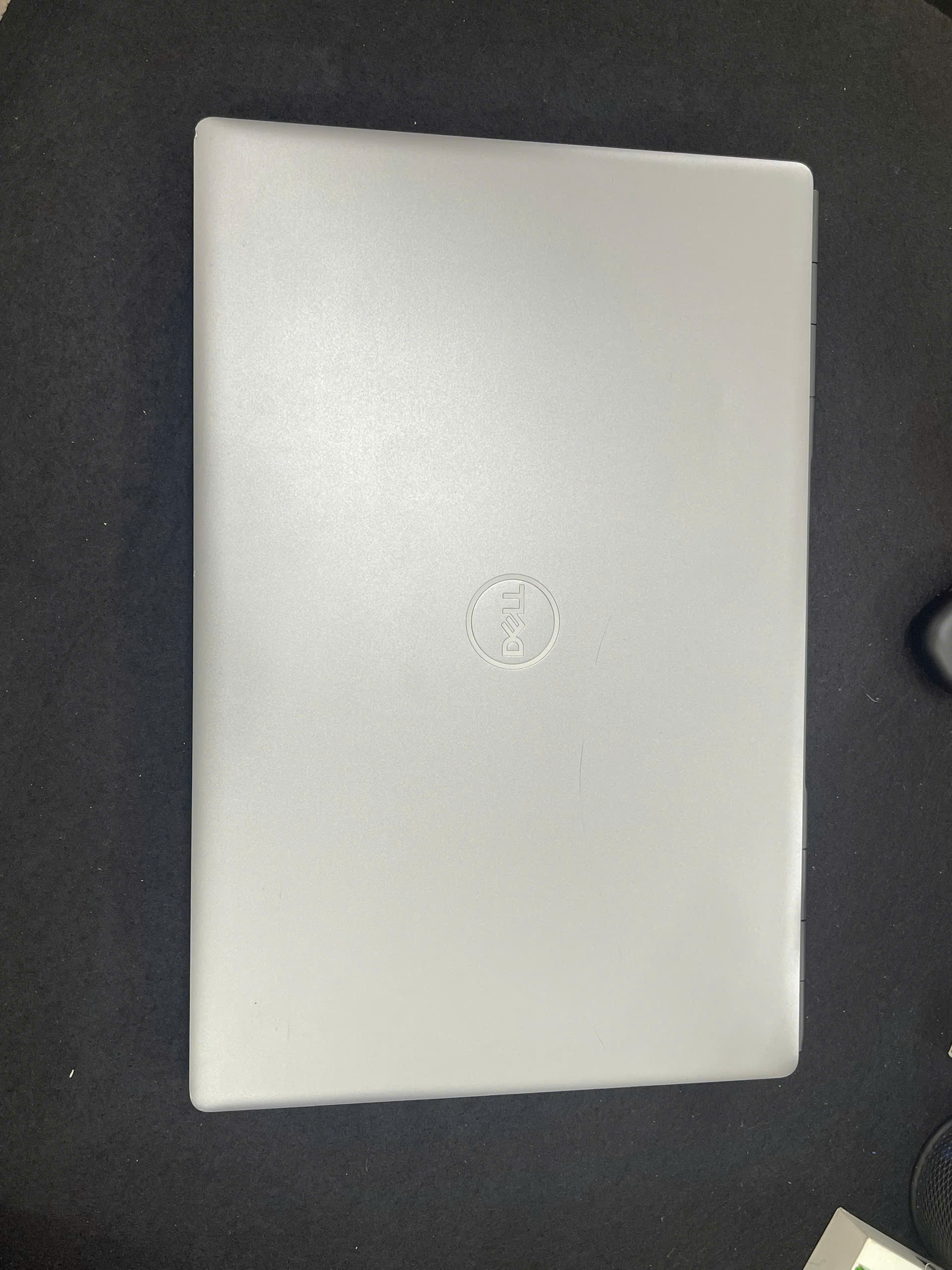 Dell Precision 7760 - Ảnh 4