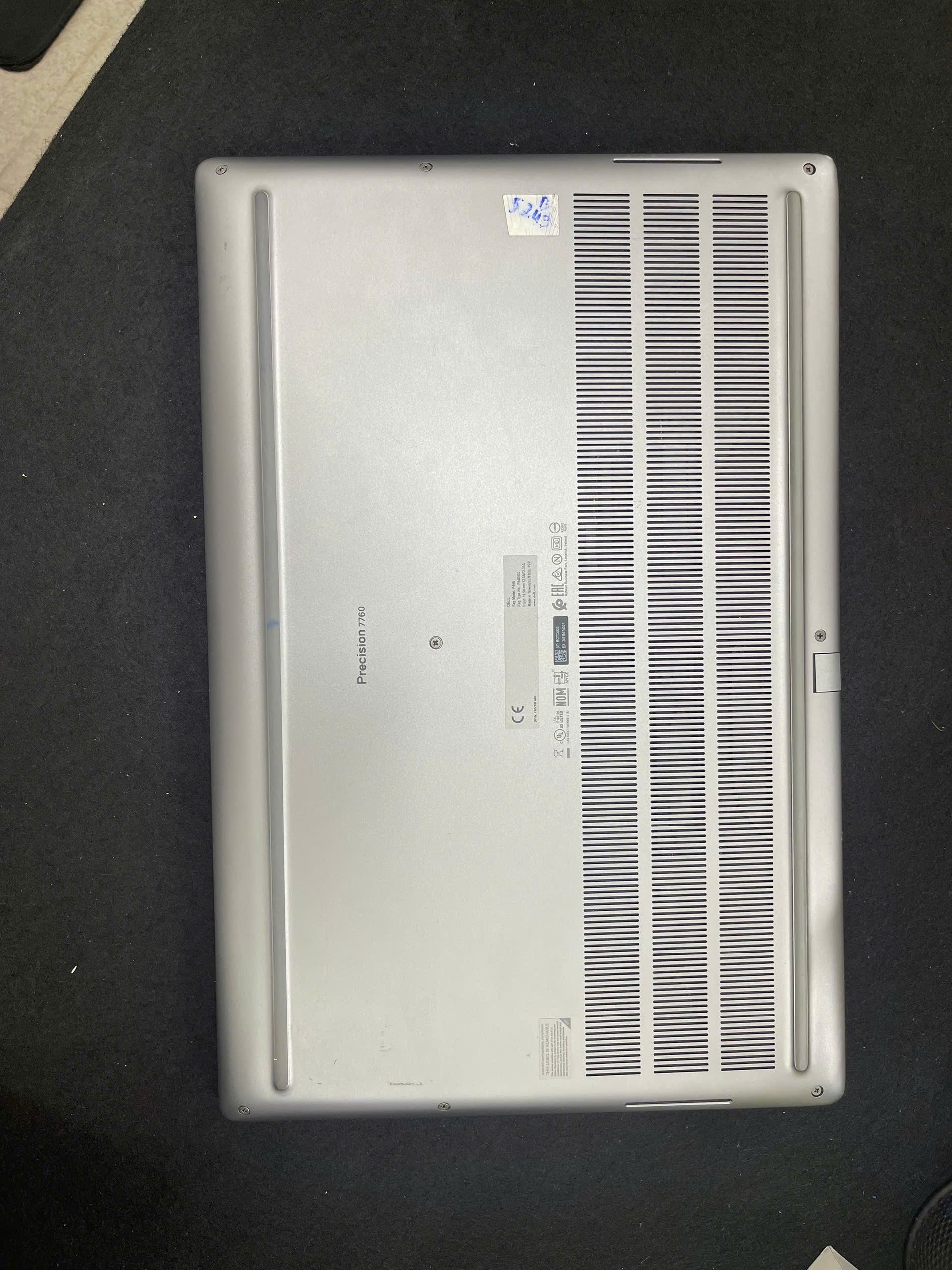 Dell Precision 7760 - Ảnh 11