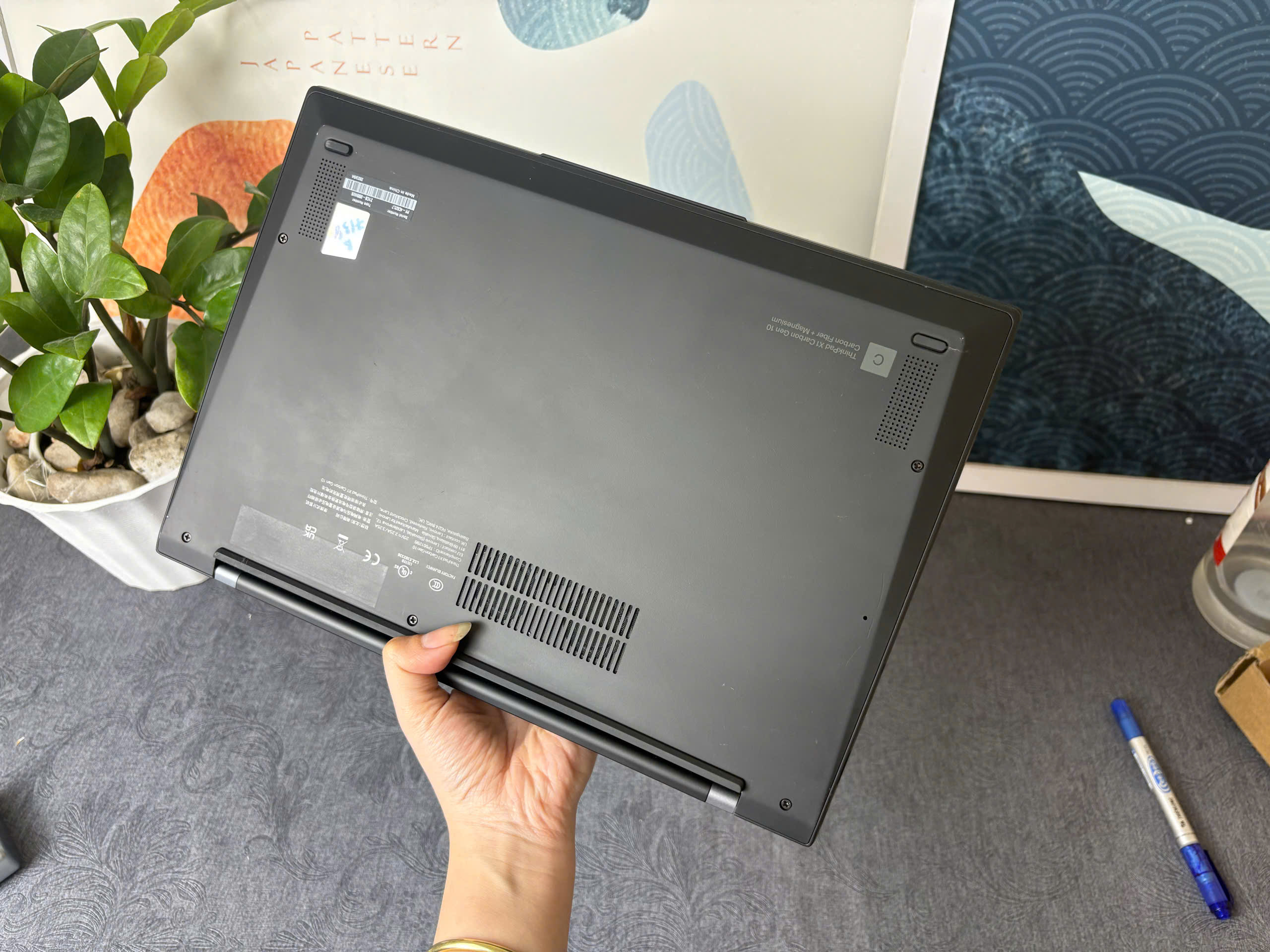 Thinkpad X1 Carbon G10 - Ảnh 2