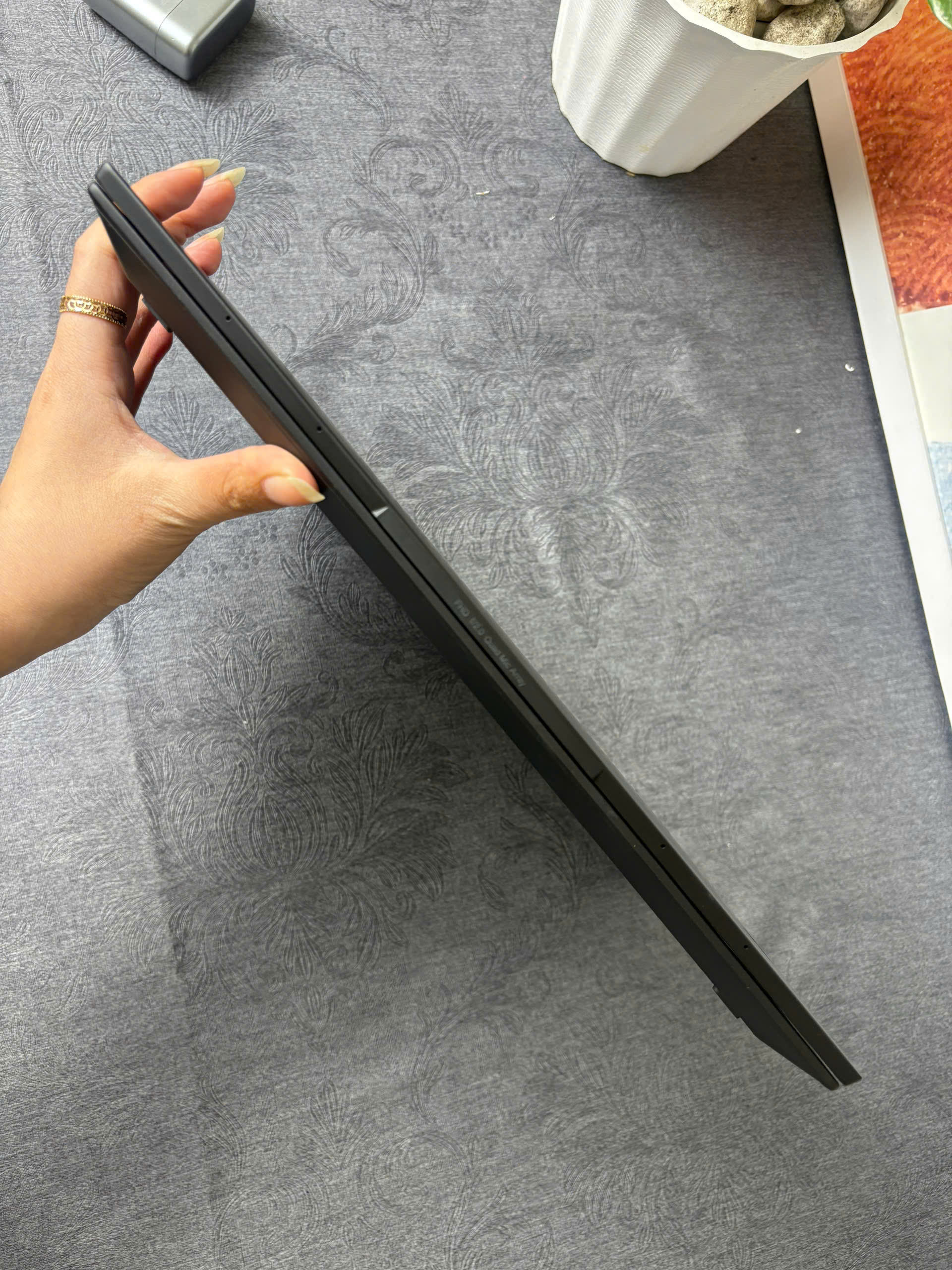 Thinkpad X1 Carbon G10 - Ảnh 4