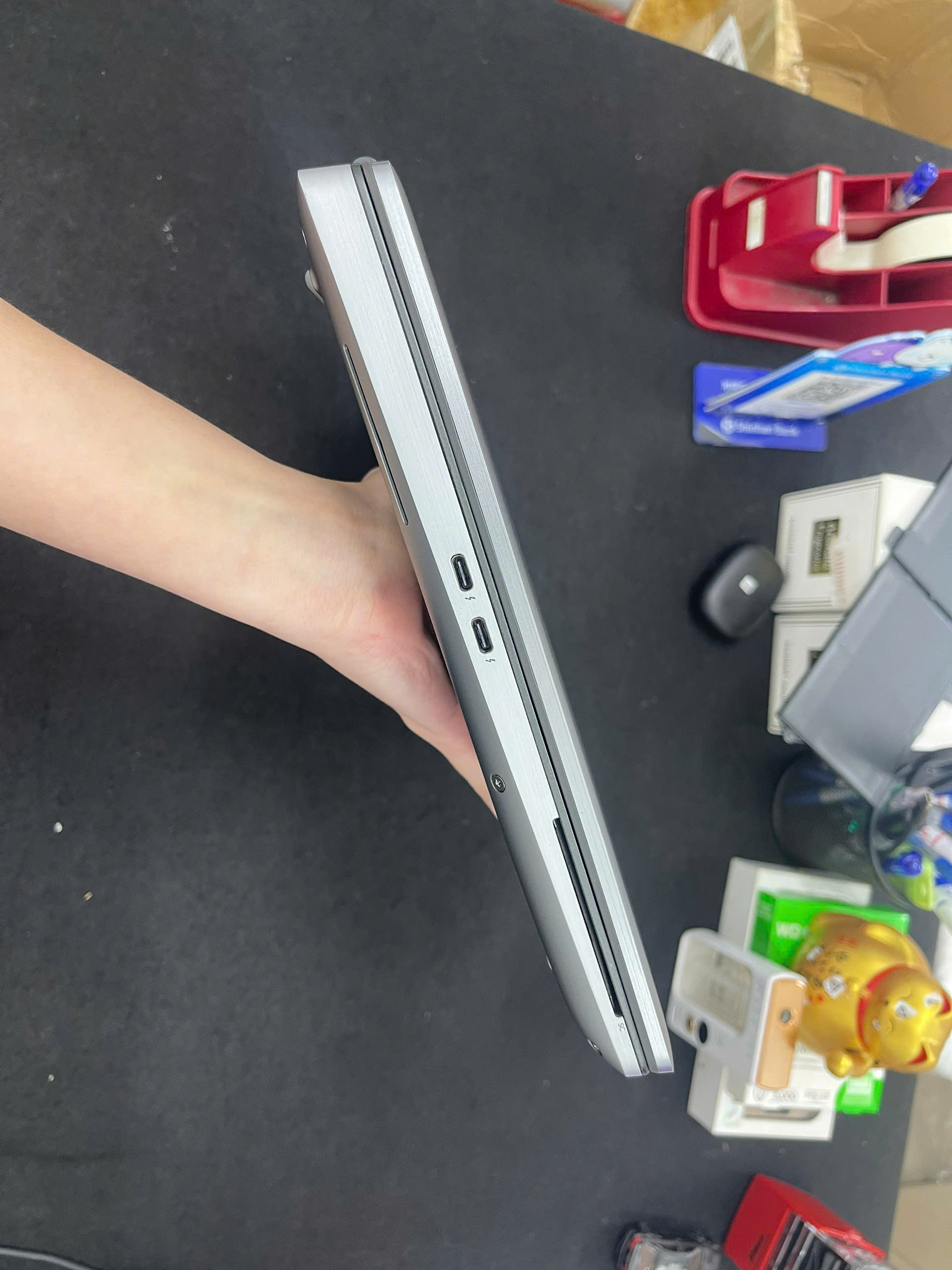 Dell Precision 7560 - Ảnh 11