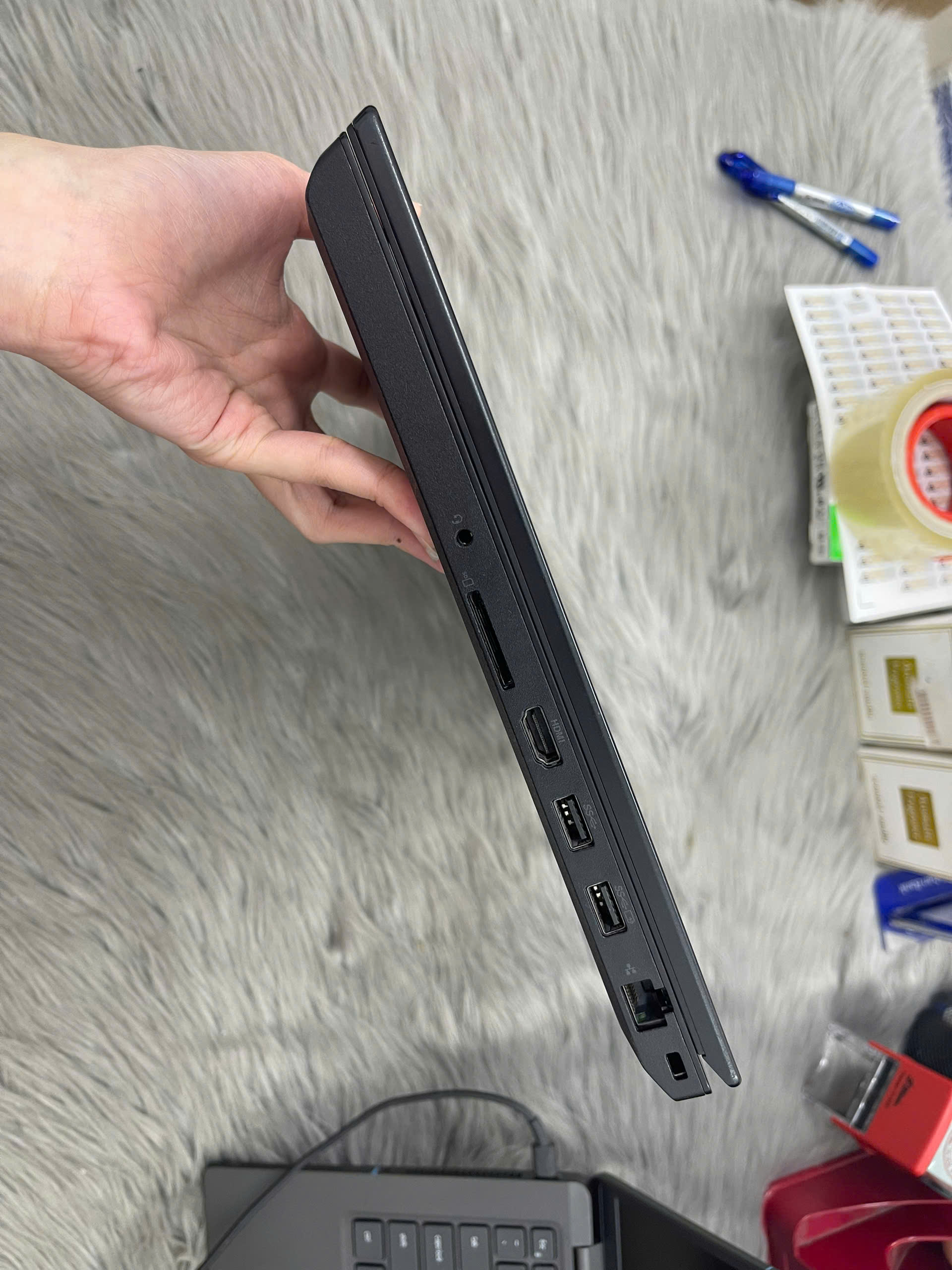 Thinkpad P15v G2 - Ảnh 9