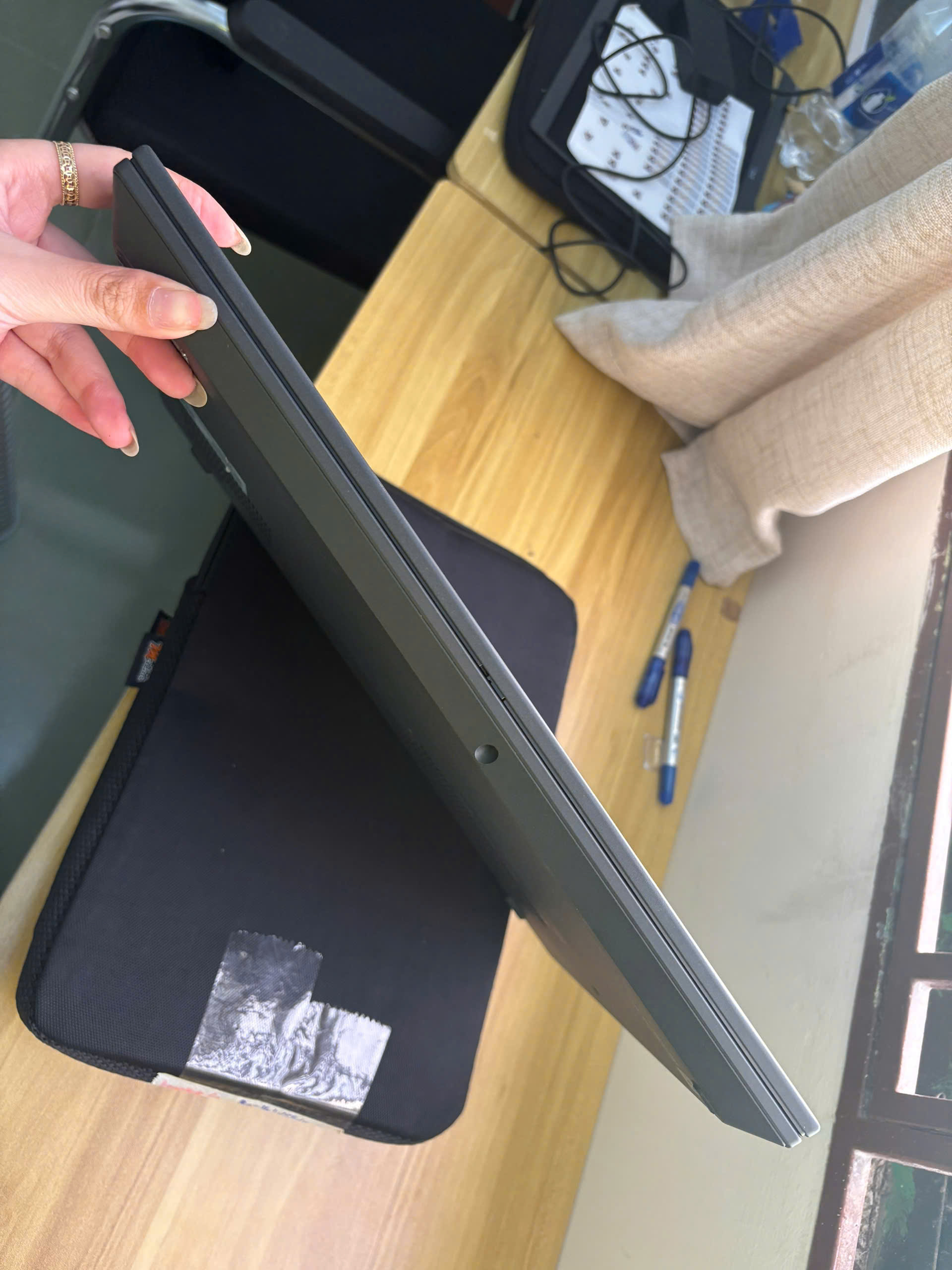 Thinkpad P16s G1 - Ảnh 3