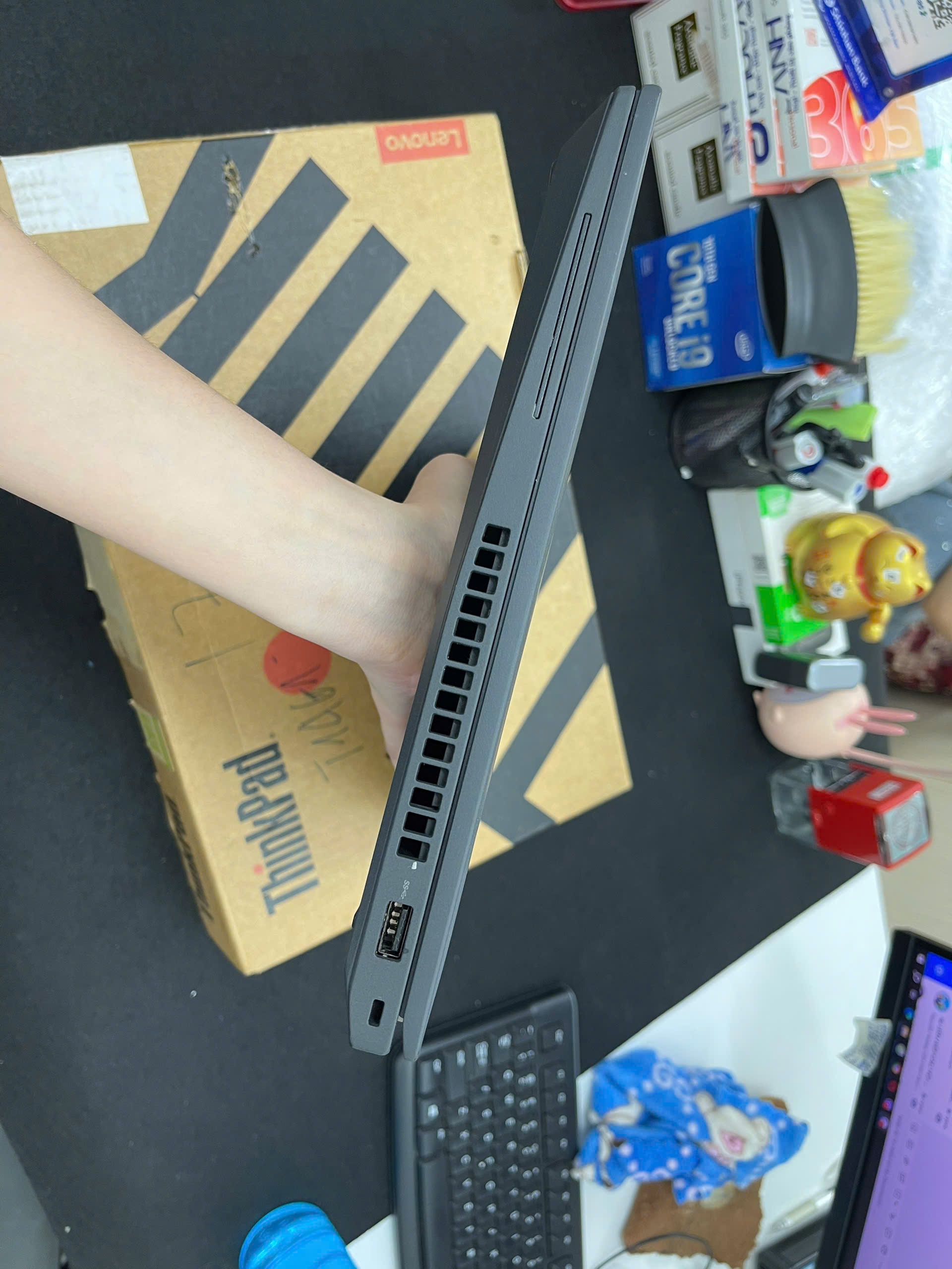 z8003469109643_920bf4dfa55e4eb3dbec3d6817904d72