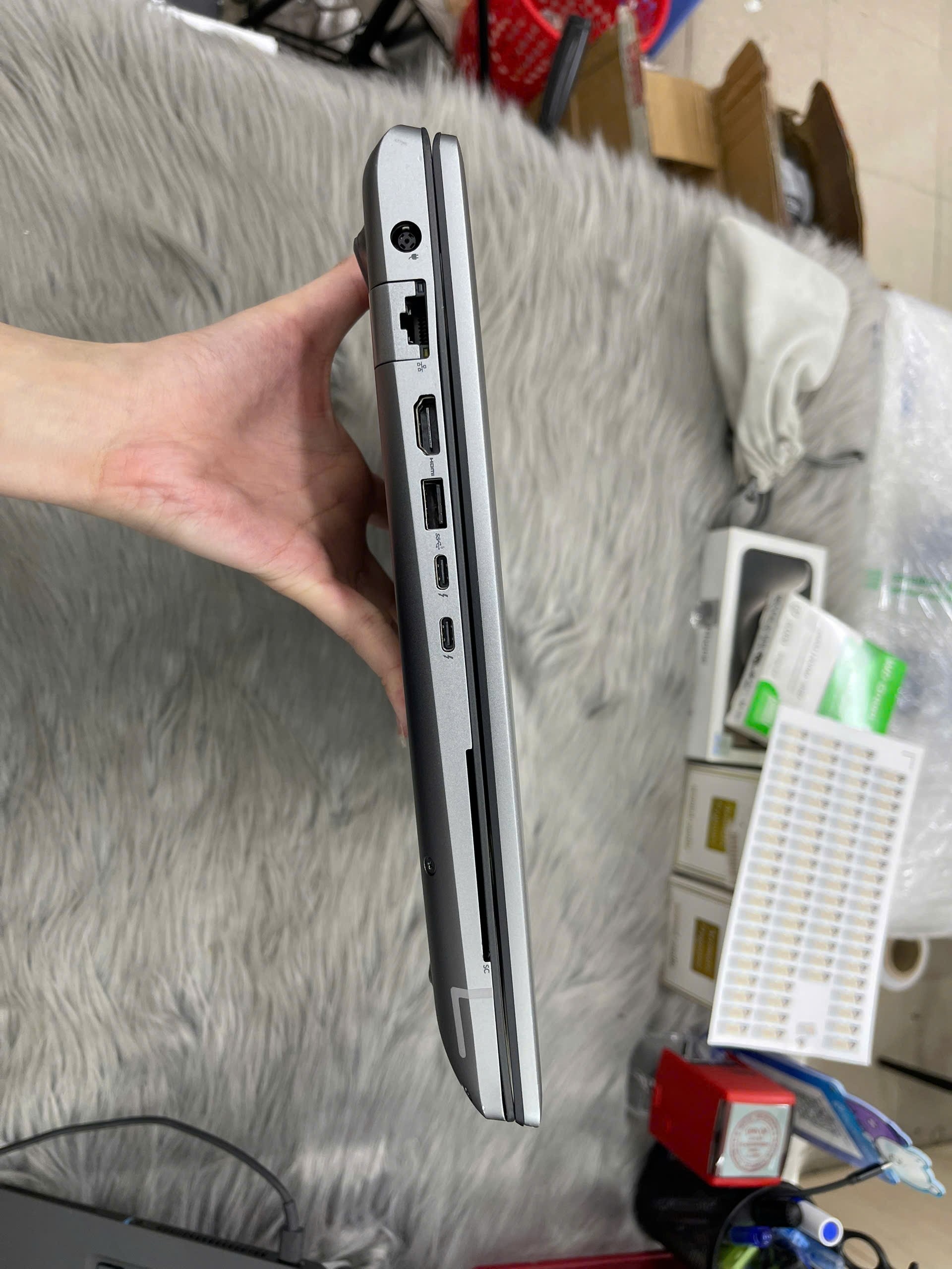 Dell Precision 7770 - Ảnh 8