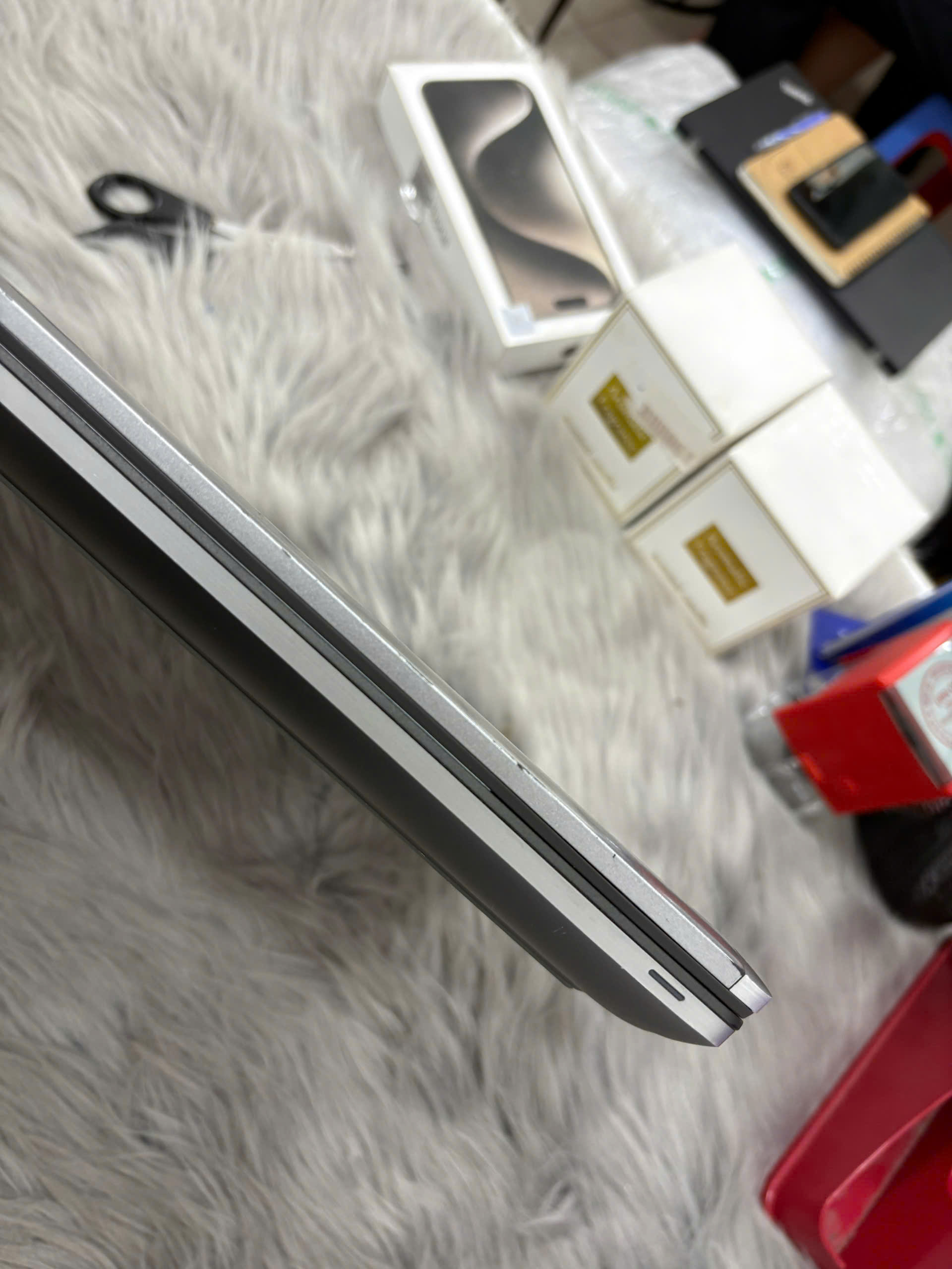 Dell Precision 7750 - Ảnh 14