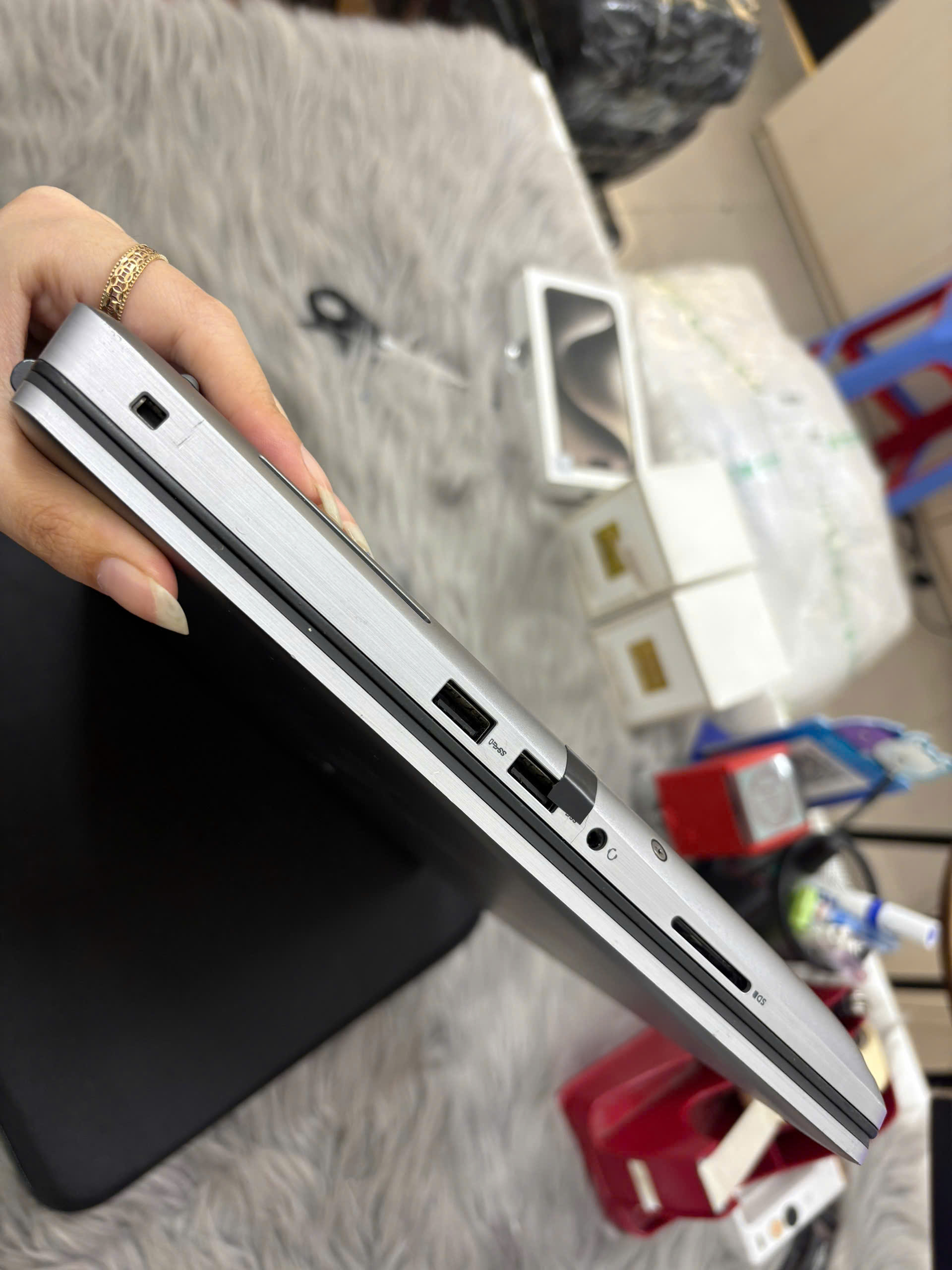 Dell Precision 7560 - Ảnh 4