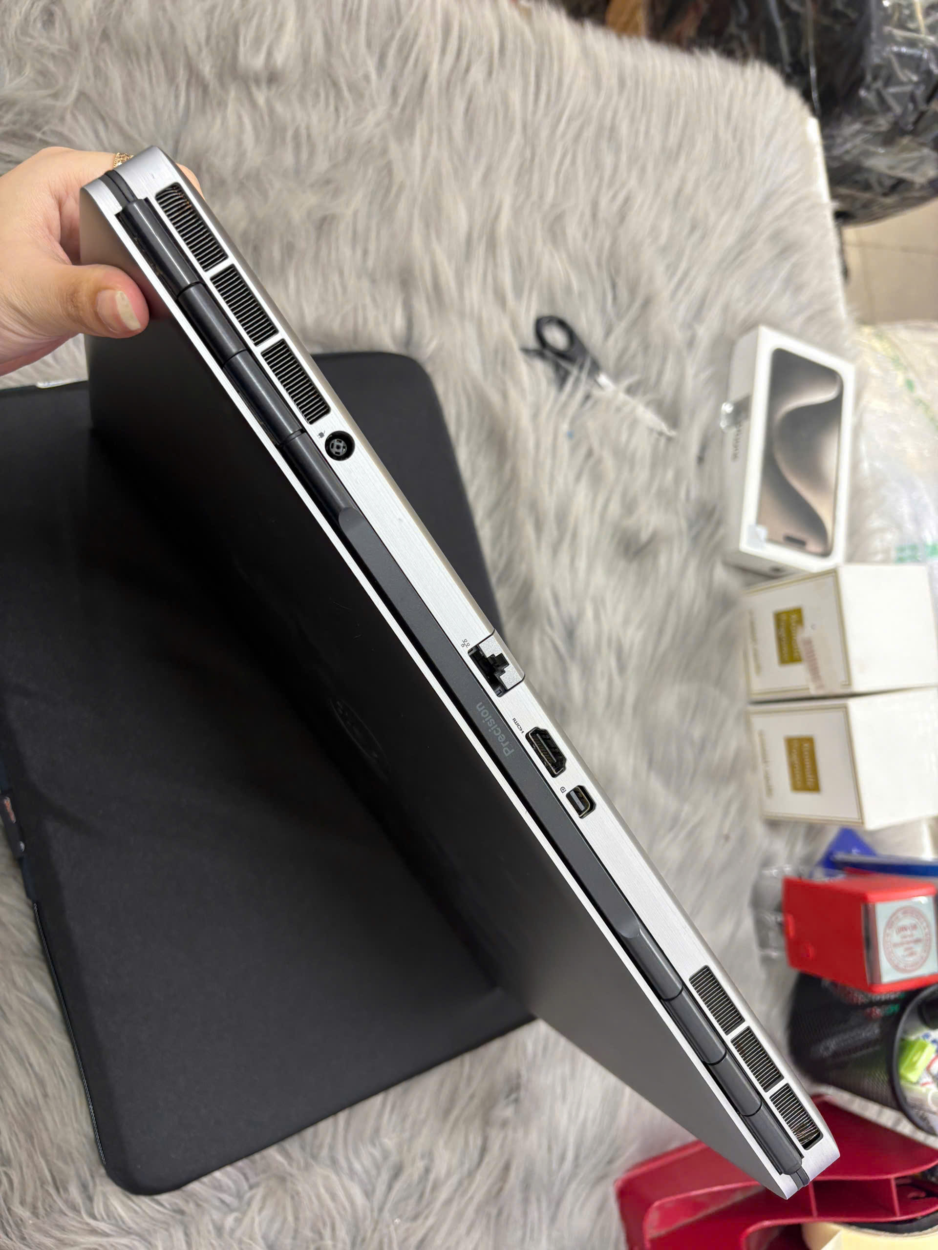 Dell Precision 7560 - Ảnh 5