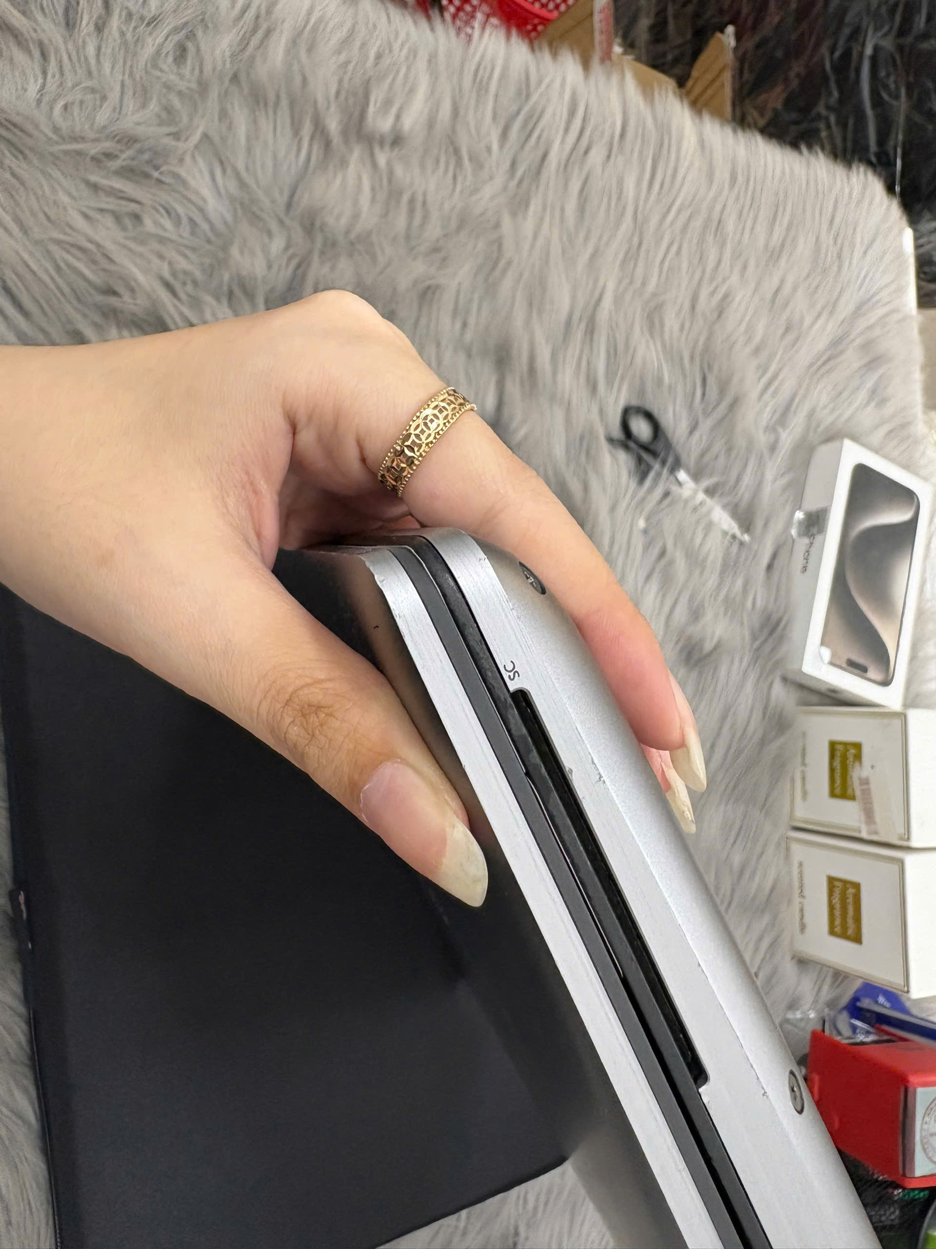 Dell Precision 7560 - Ảnh 6