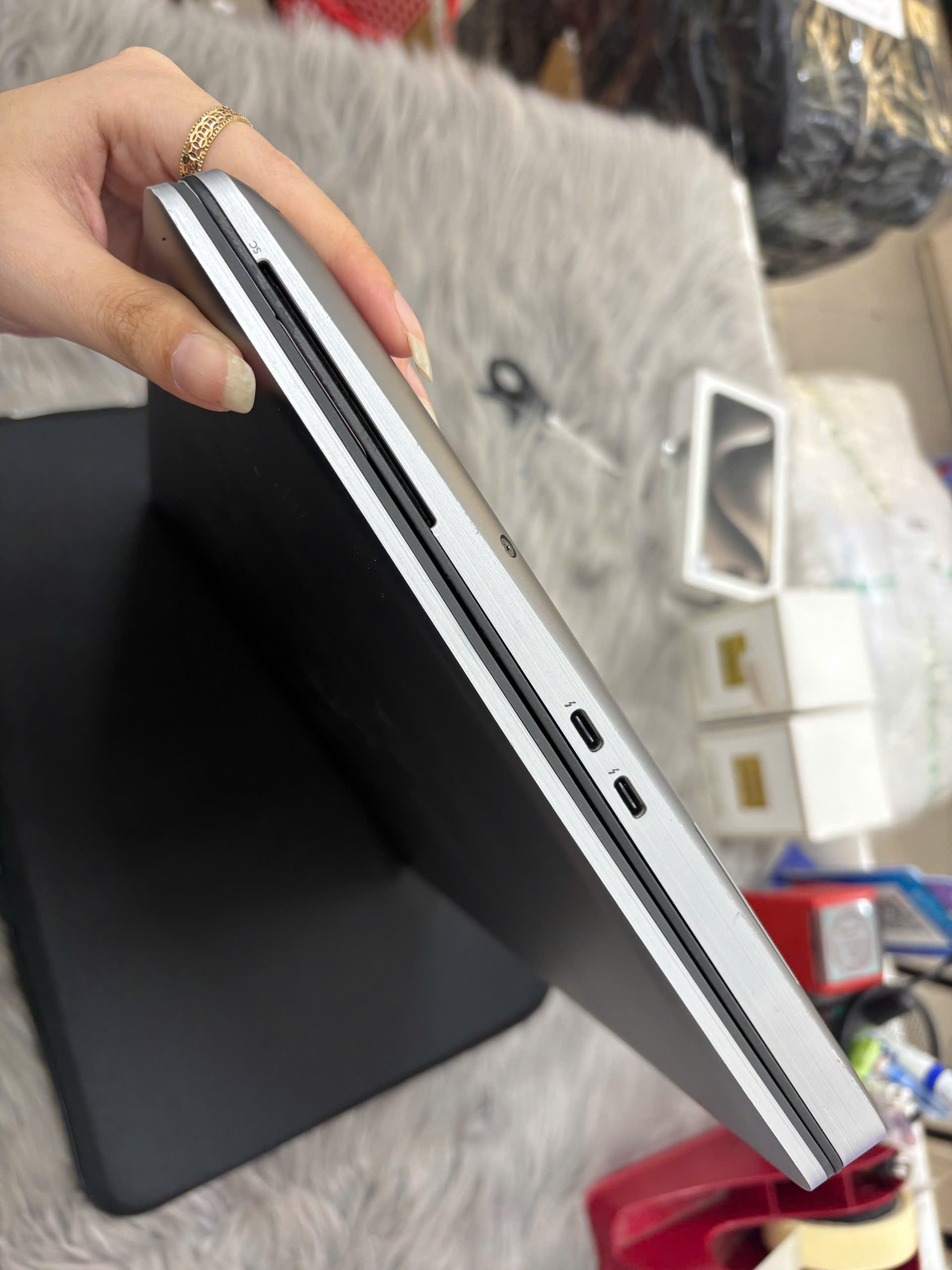 Dell Precision 7560 - Ảnh 7
