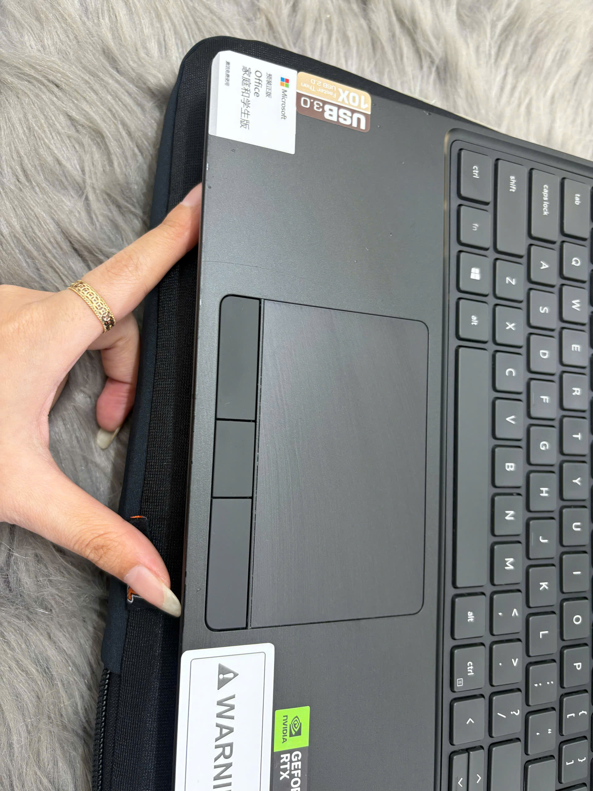 Dell Precision 7560 - Ảnh 11