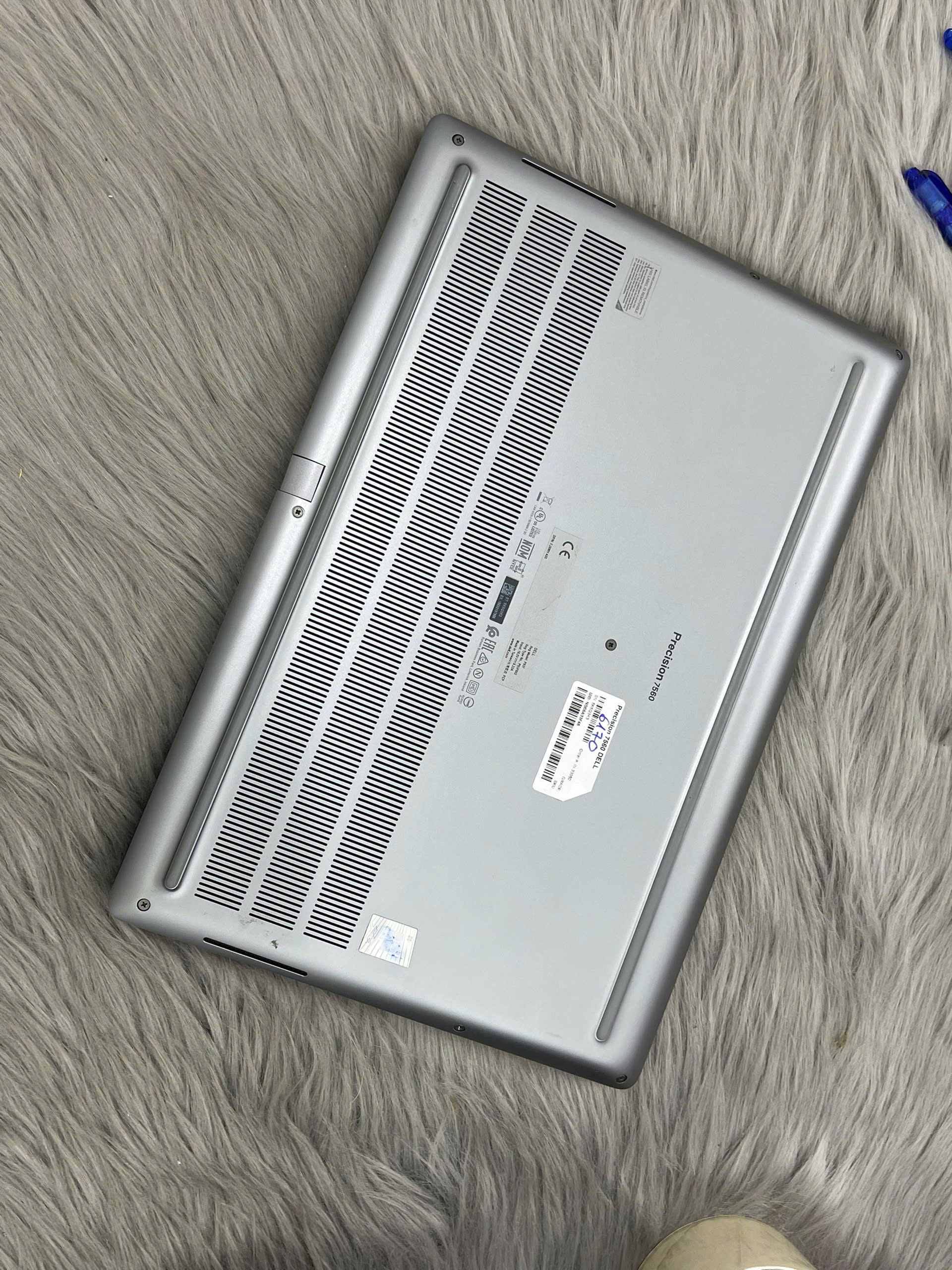 Dell Precision 7560 - Ảnh 9