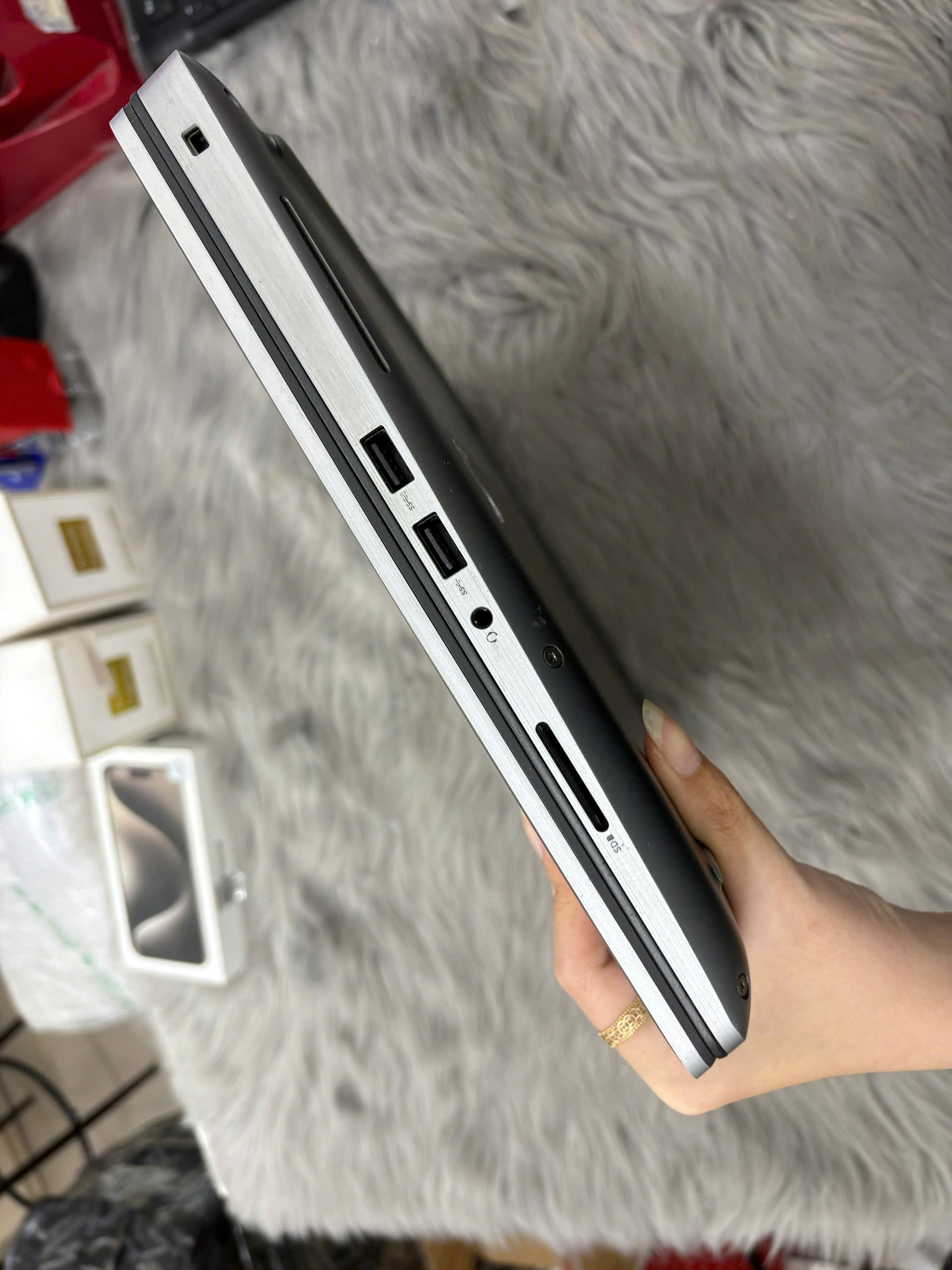 Dell Precision 7560 - Ảnh 5