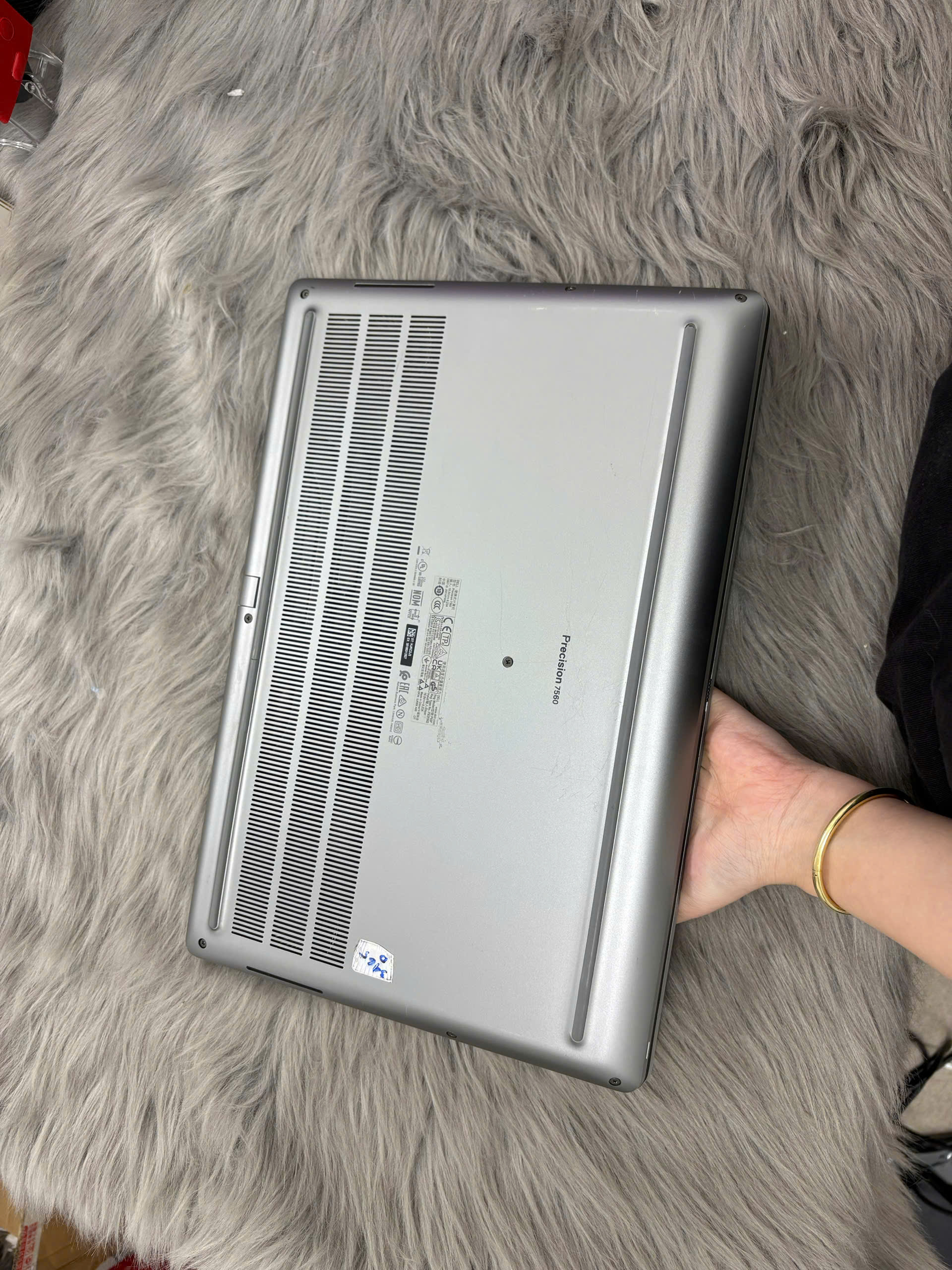 Dell Precision 7560 - Ảnh 6