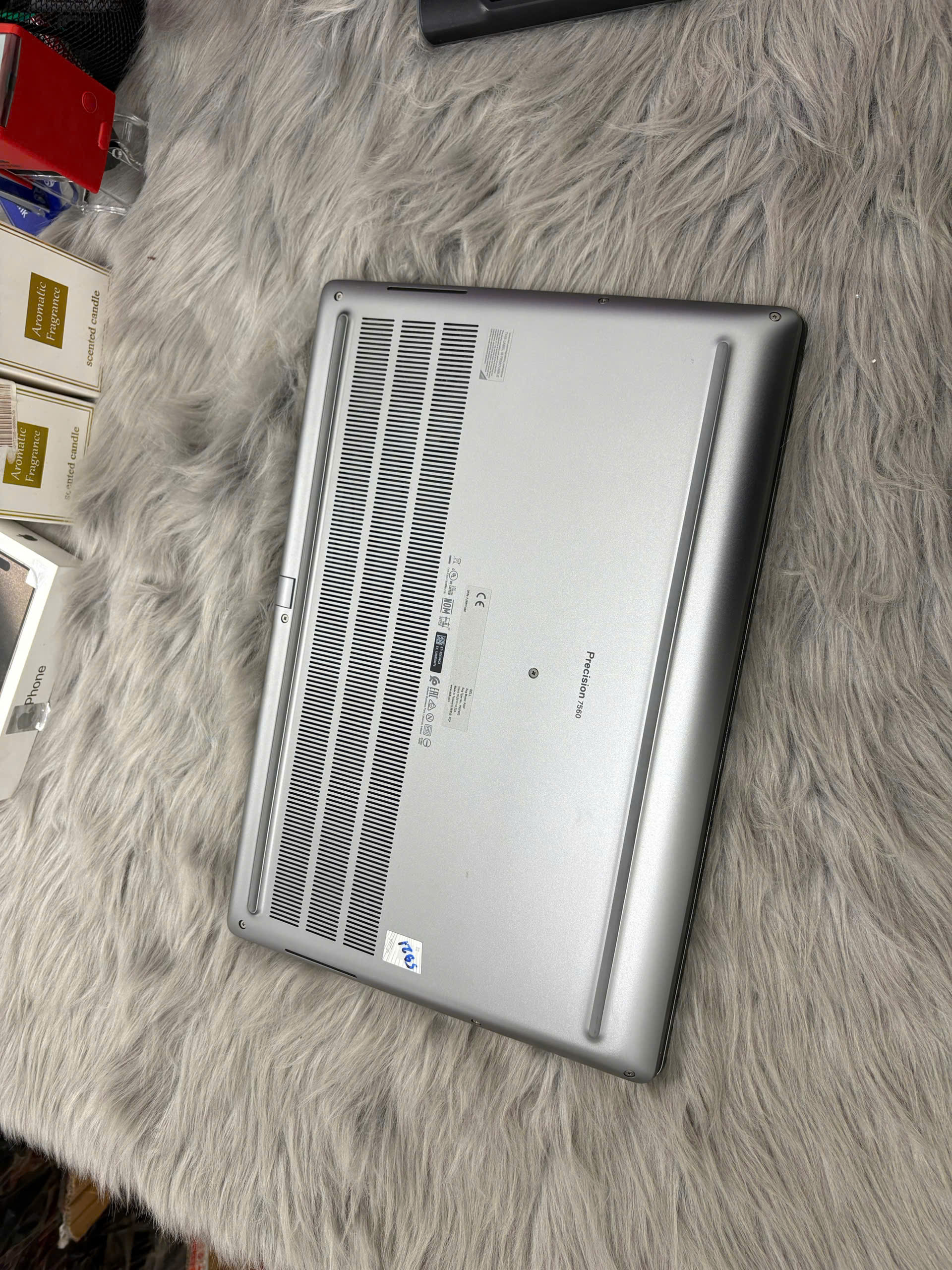 Dell Precision 7560 - Ảnh 4