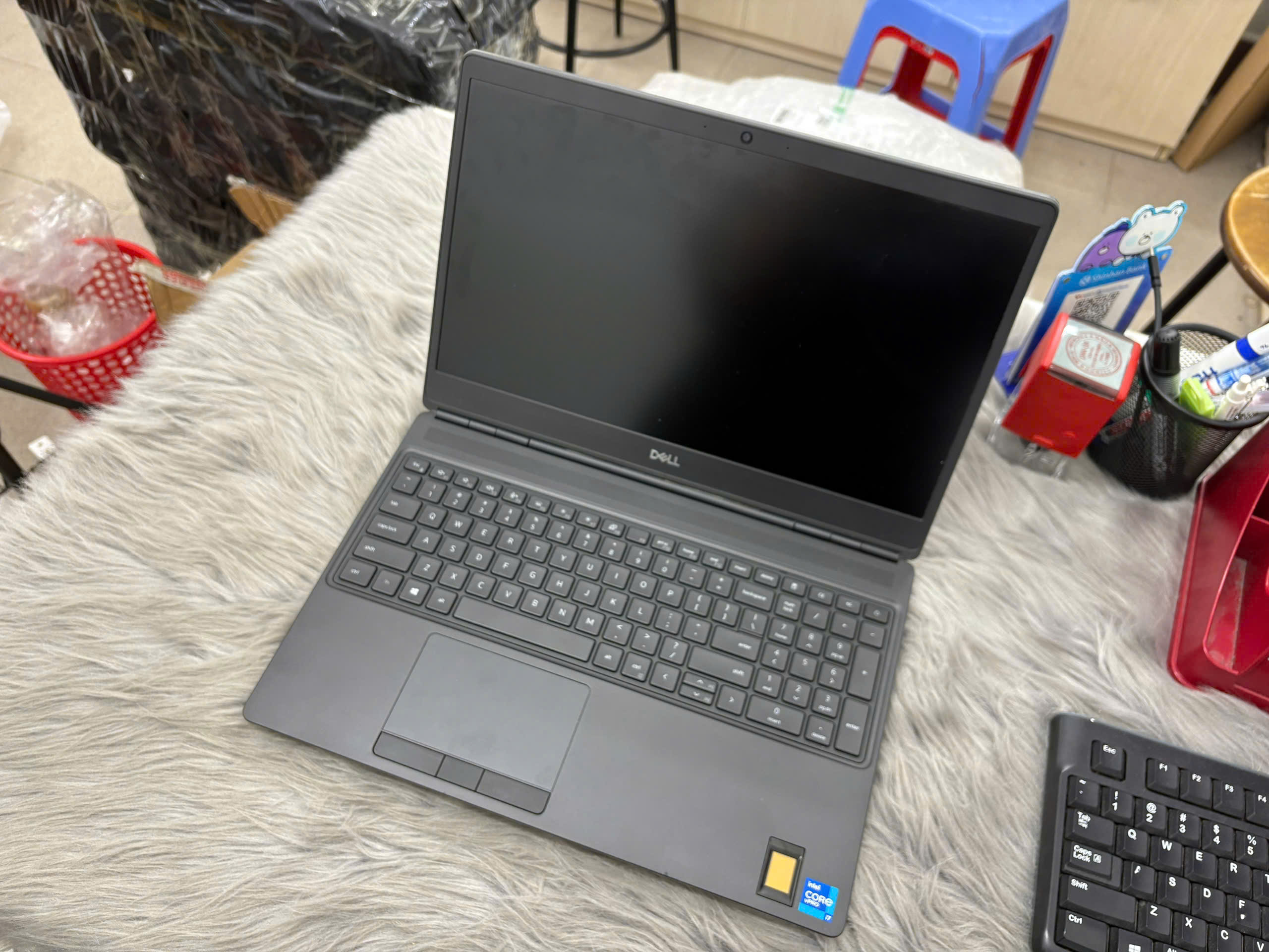Dell Precision 7560