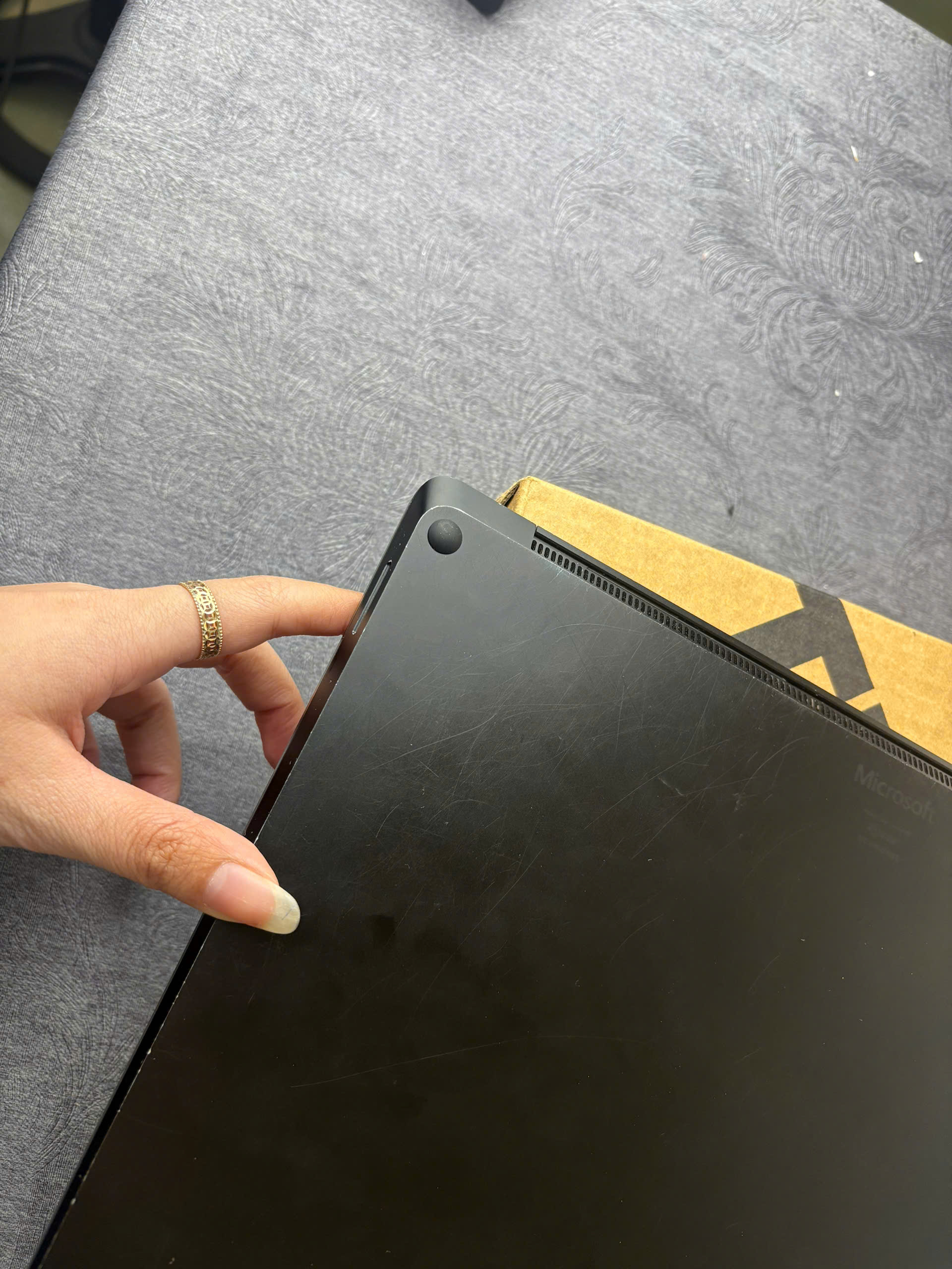 Surface Laptop 5 - Ảnh 2