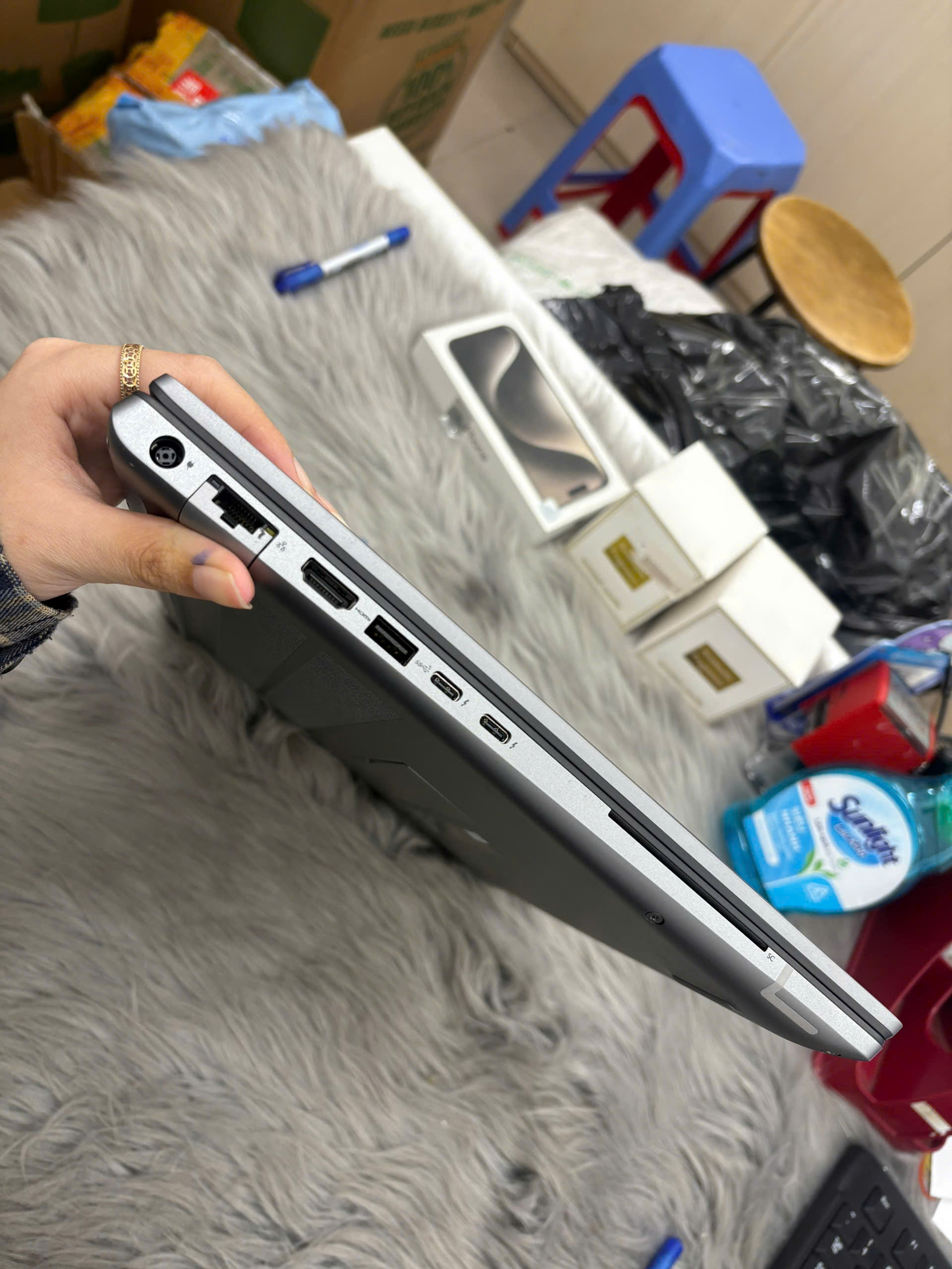 Dell Precision 7670 - Ảnh 6