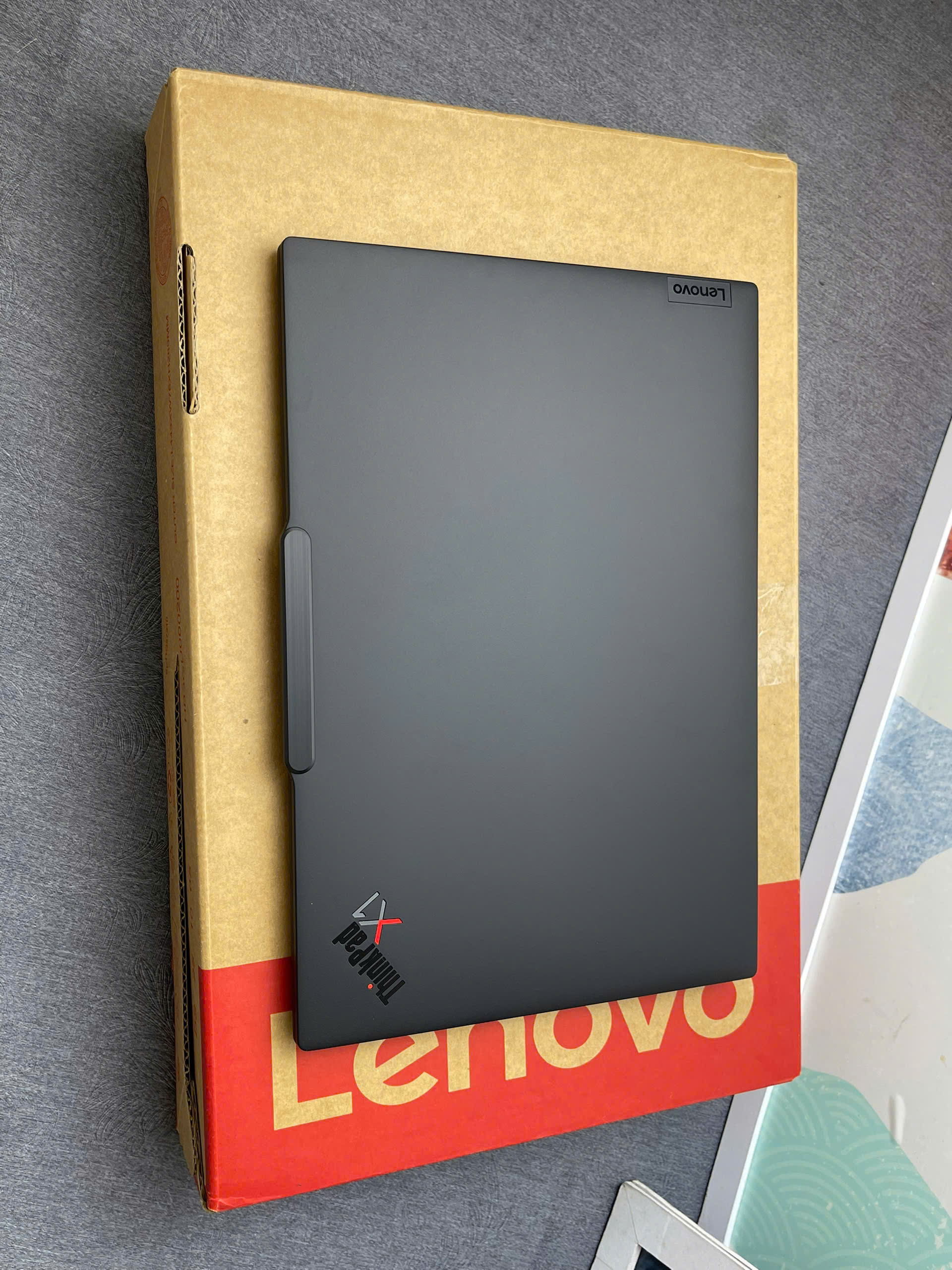 Thinkpad X1 Carbon G12 - Ảnh 2