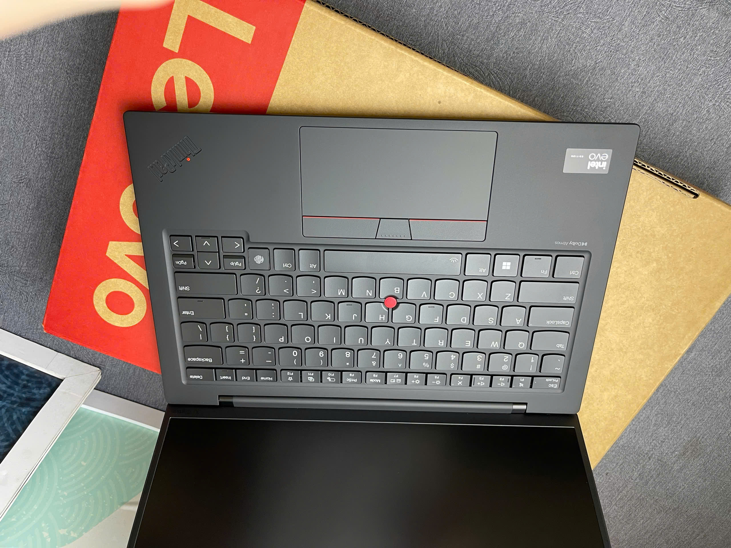 Thinkpad X1 Carbon G12 - Ảnh 8