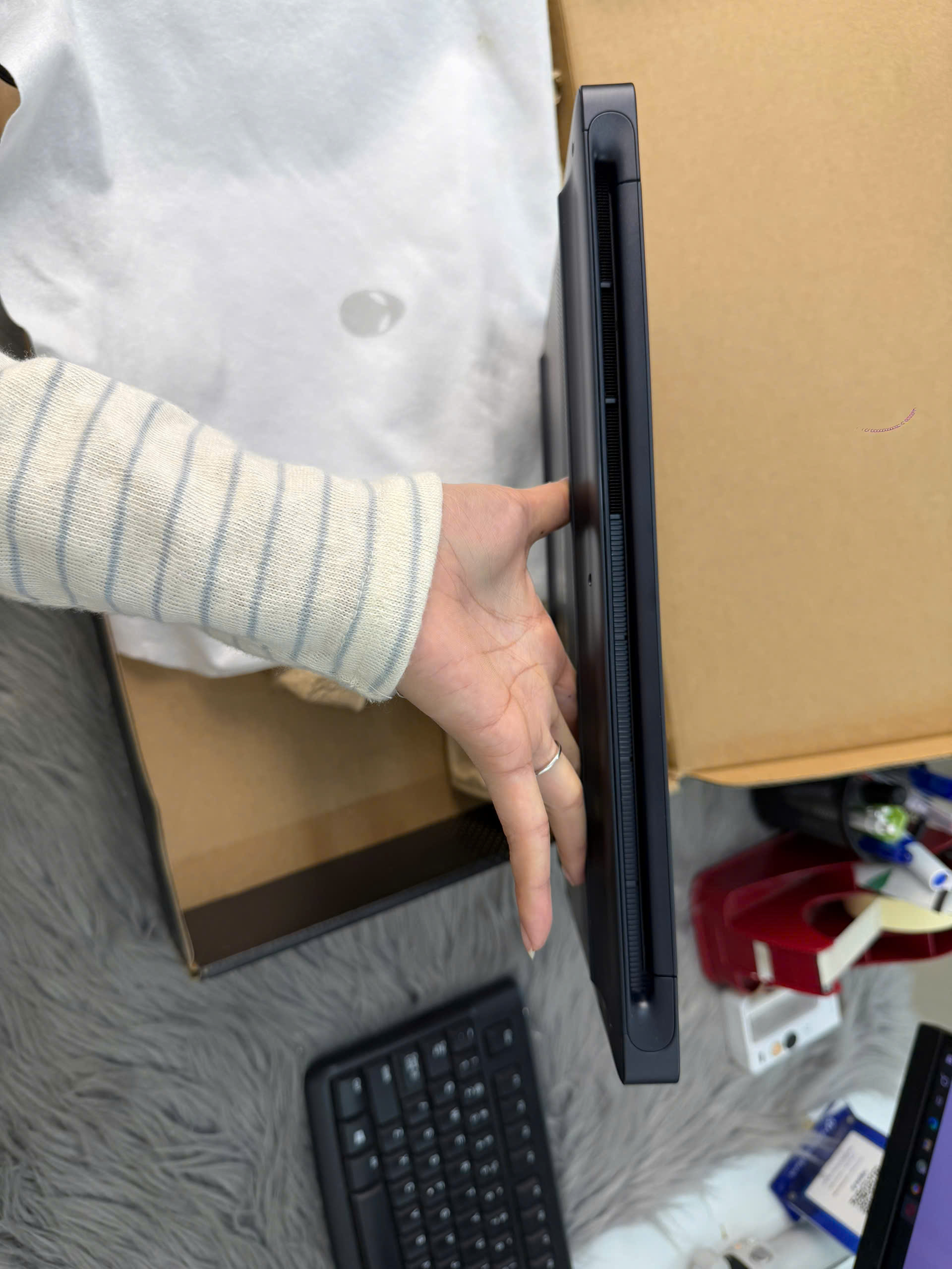 Dell Alienwarev 2026 DA15265 - Ảnh 8
