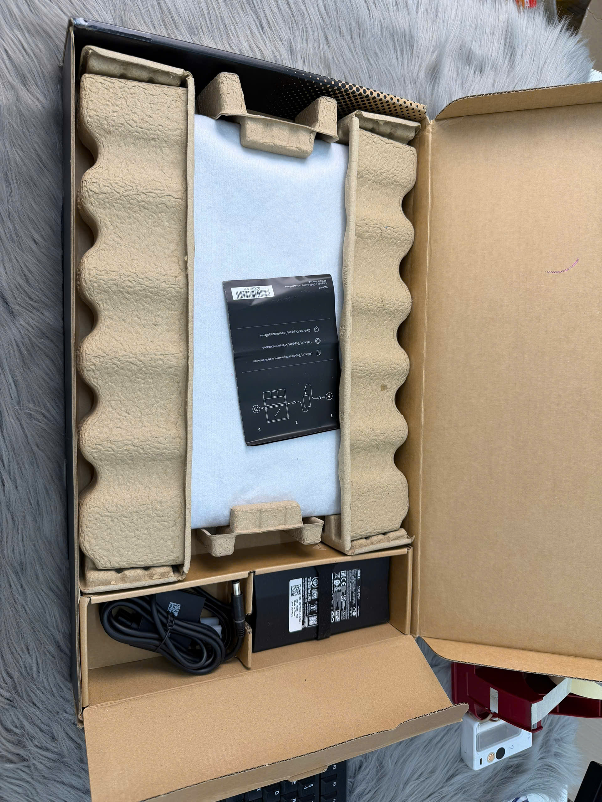 Dell Alienwarev 2026 DA15265 - Ảnh 2