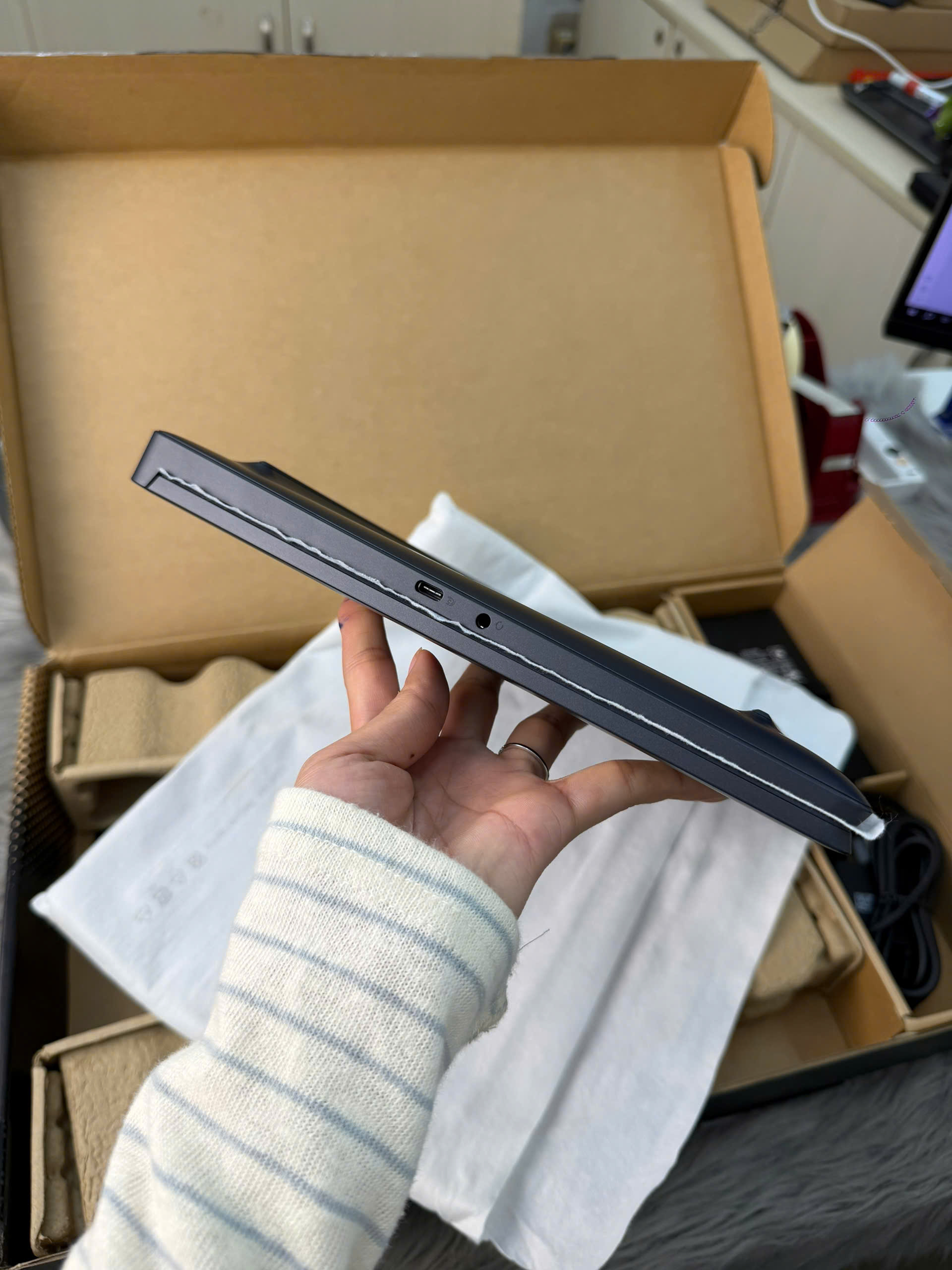 Dell Alienwarev 2026 DA15265 - Ảnh 4