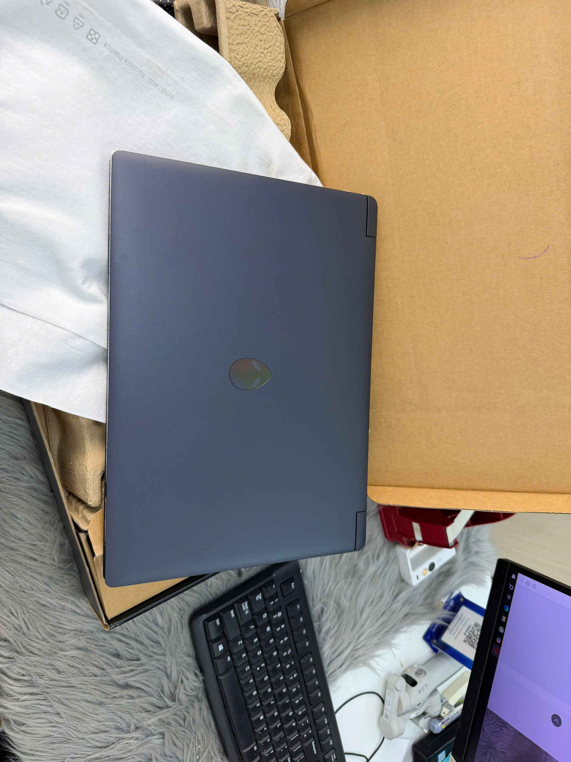 Dell Alienwarev 2026 DA15265 - Ảnh 4