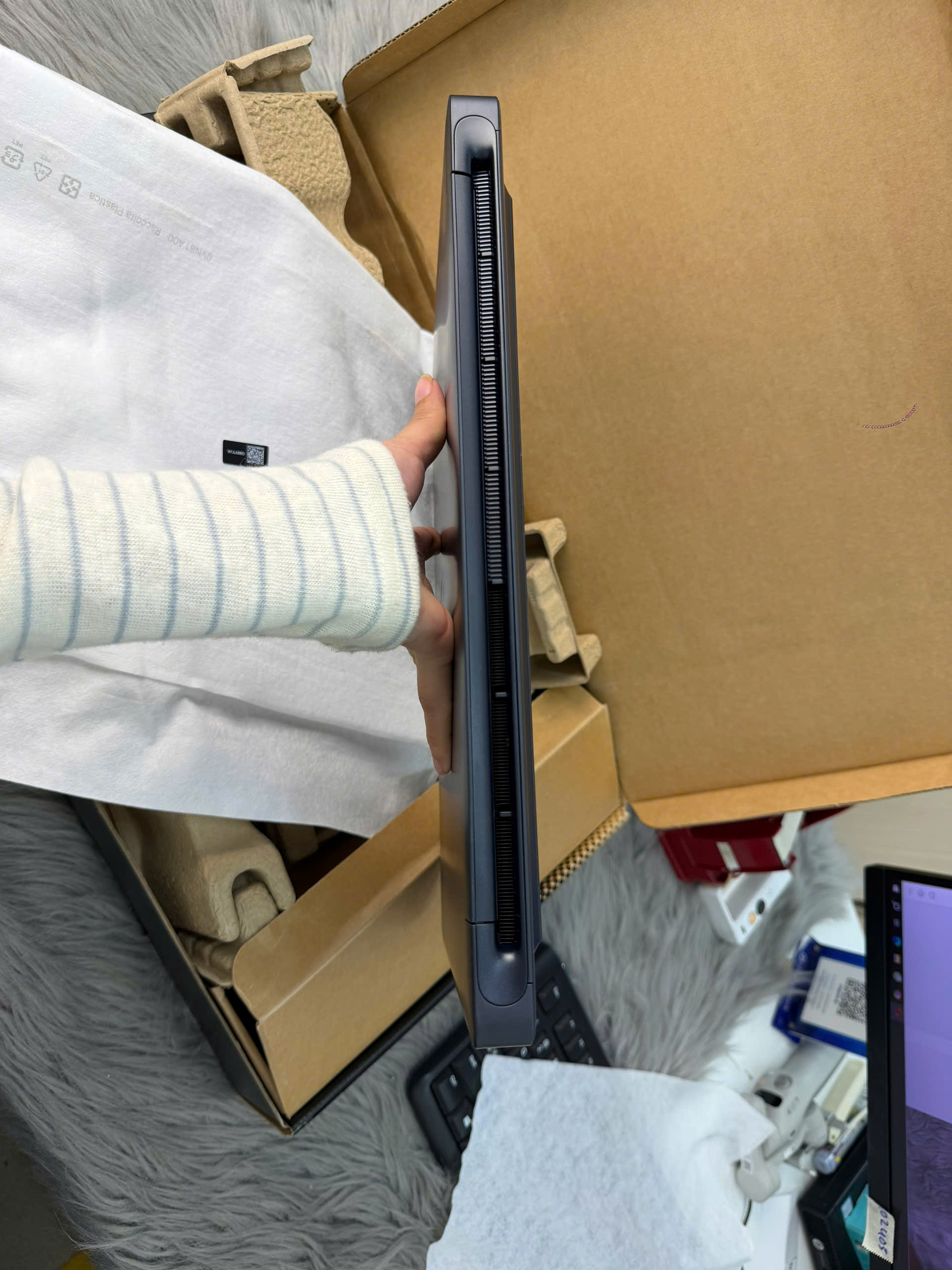 Dell Alienwarev 2026 DA15265 - Ảnh 8
