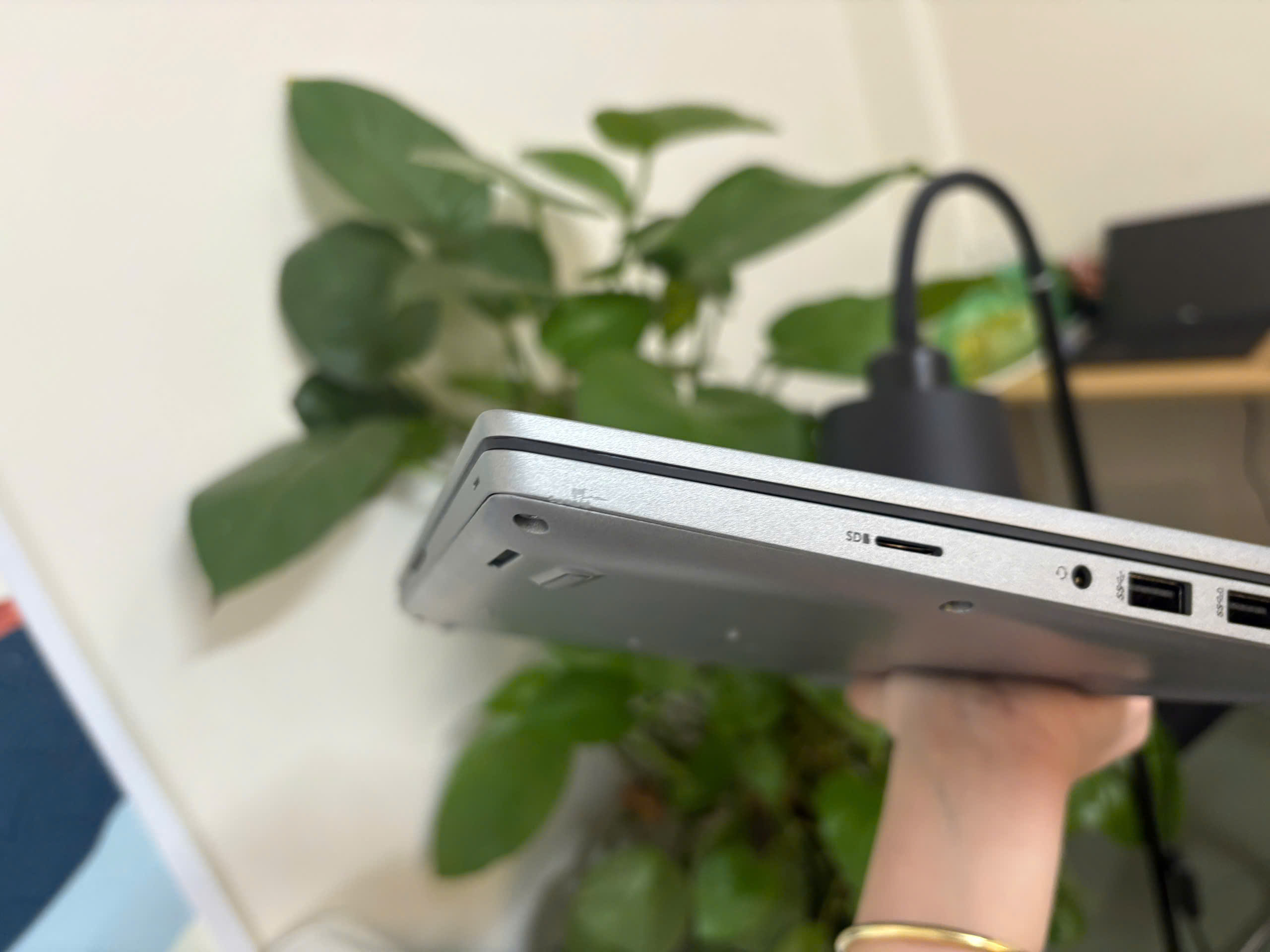 Dell Latitude 5420 - Ảnh 2